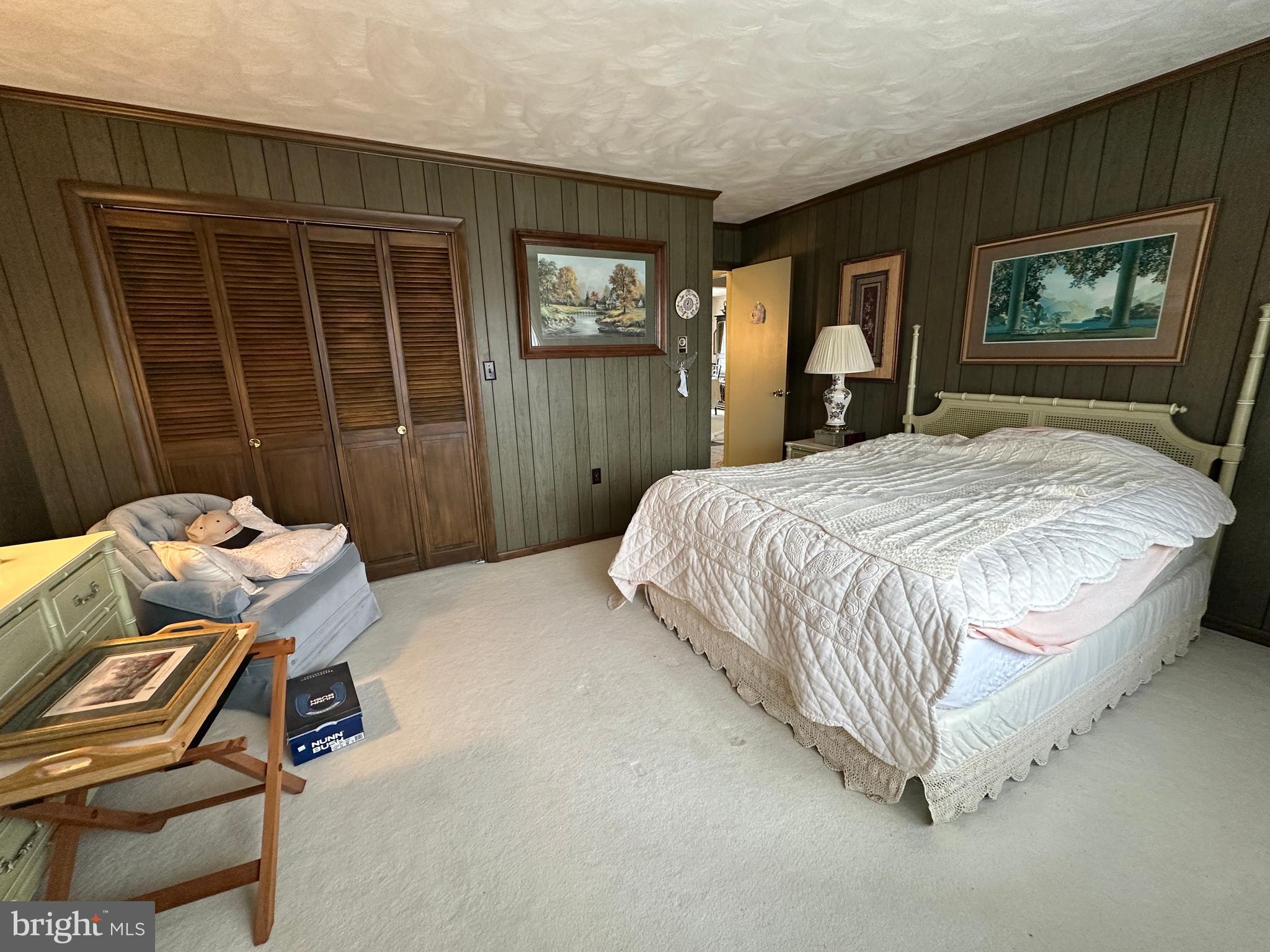 COUNTRY CLUB ESTATES - Residential