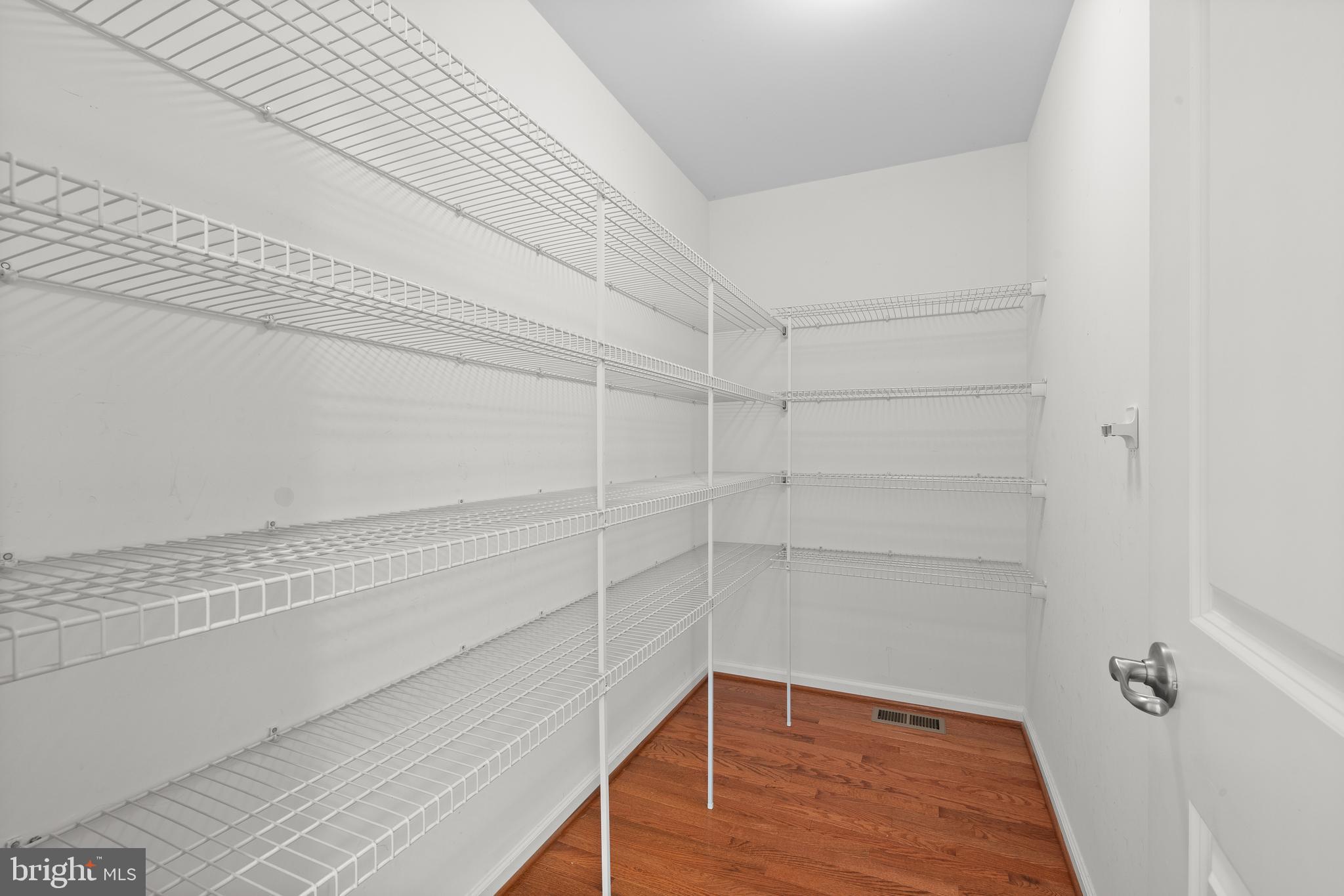 HILLTOWN WALK - Residential