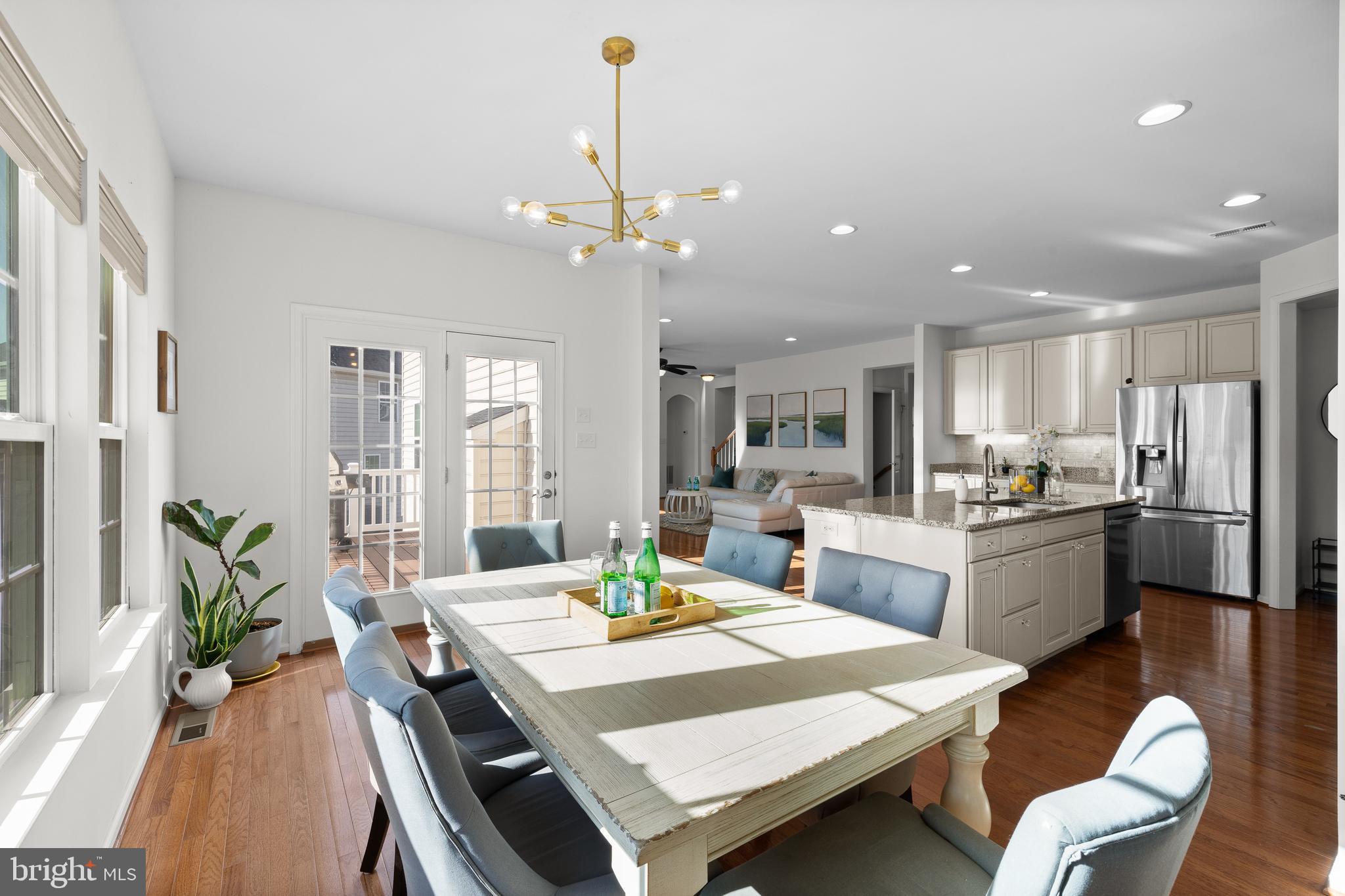 HILLTOWN WALK - Residential