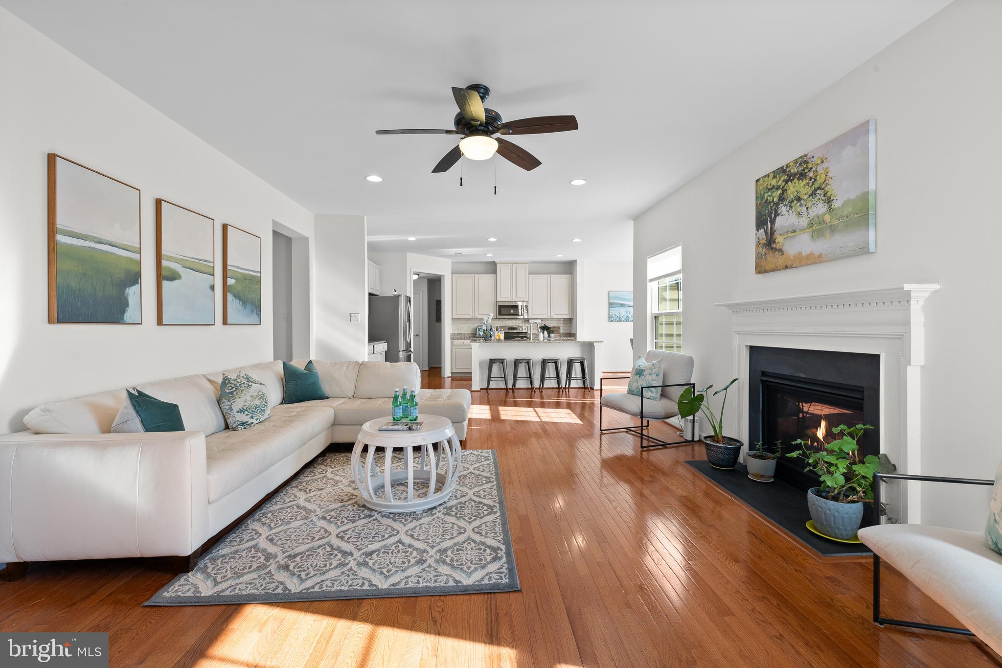 HILLTOWN WALK - Residential