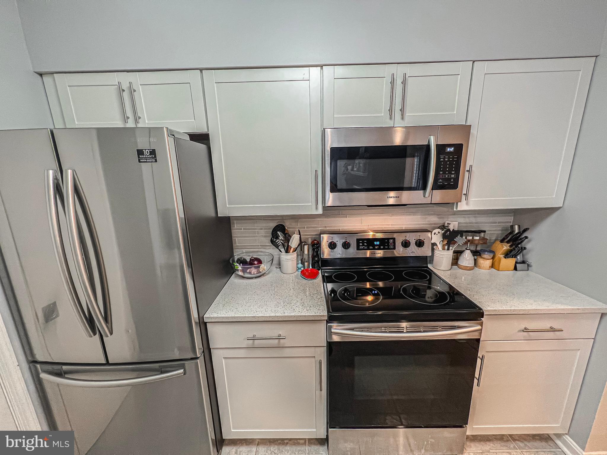 LAFAYETTE FOREST - Residential Lease