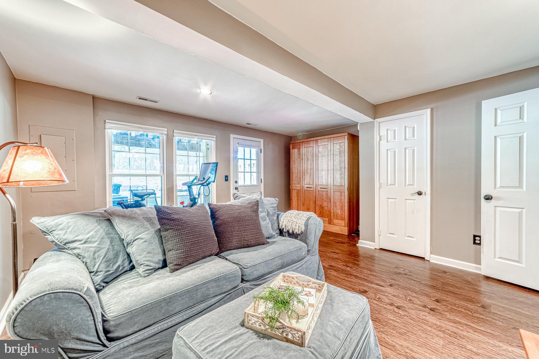 WELLINGTON/CLOVERHILL - Residential