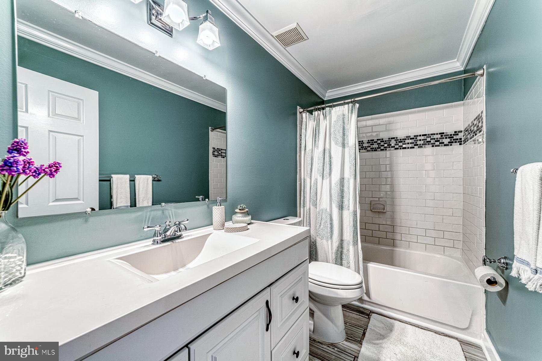 WELLINGTON/CLOVERHILL - Residential