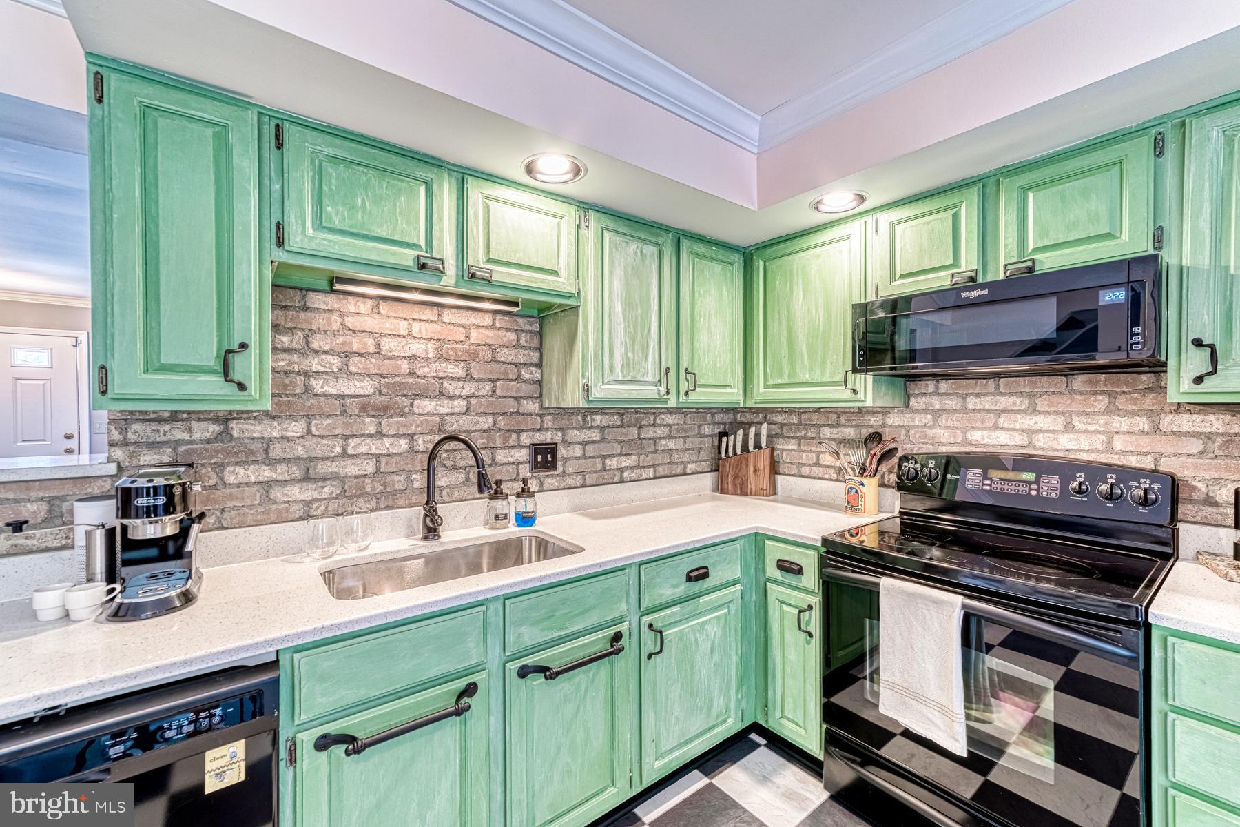 WELLINGTON/CLOVERHILL - Residential