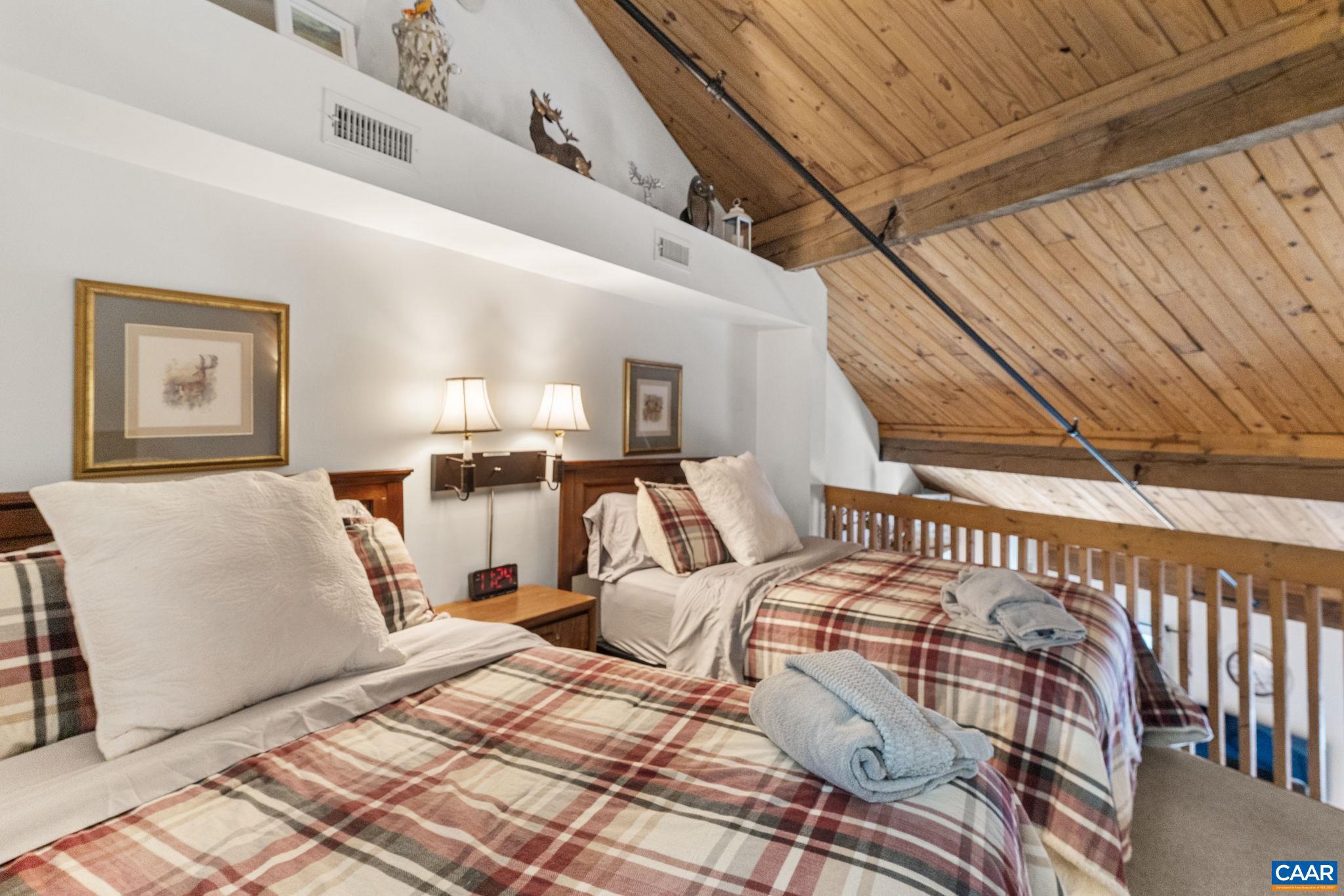 MOUNTAIN INN - Residential