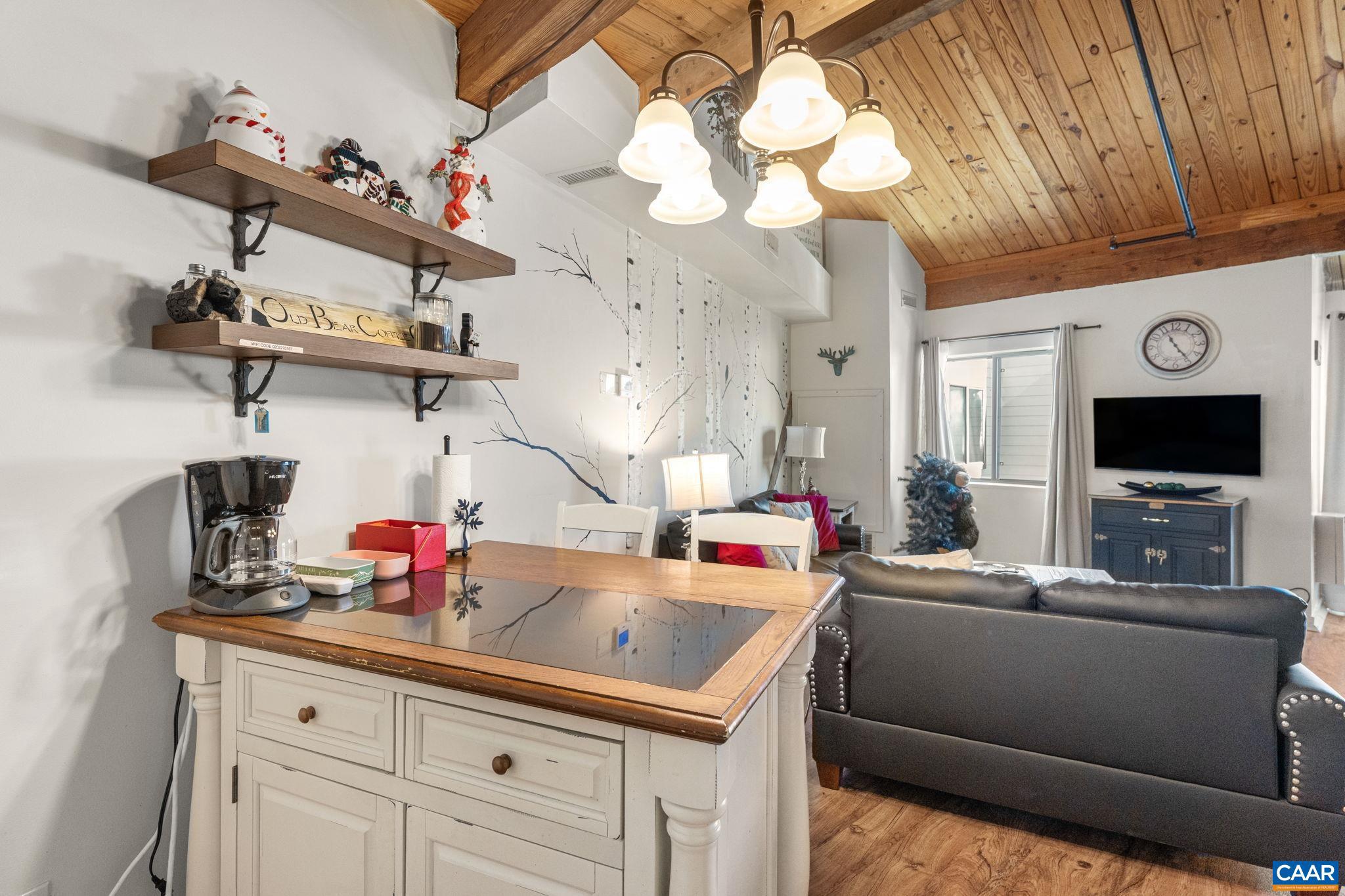 MOUNTAIN INN - Residential