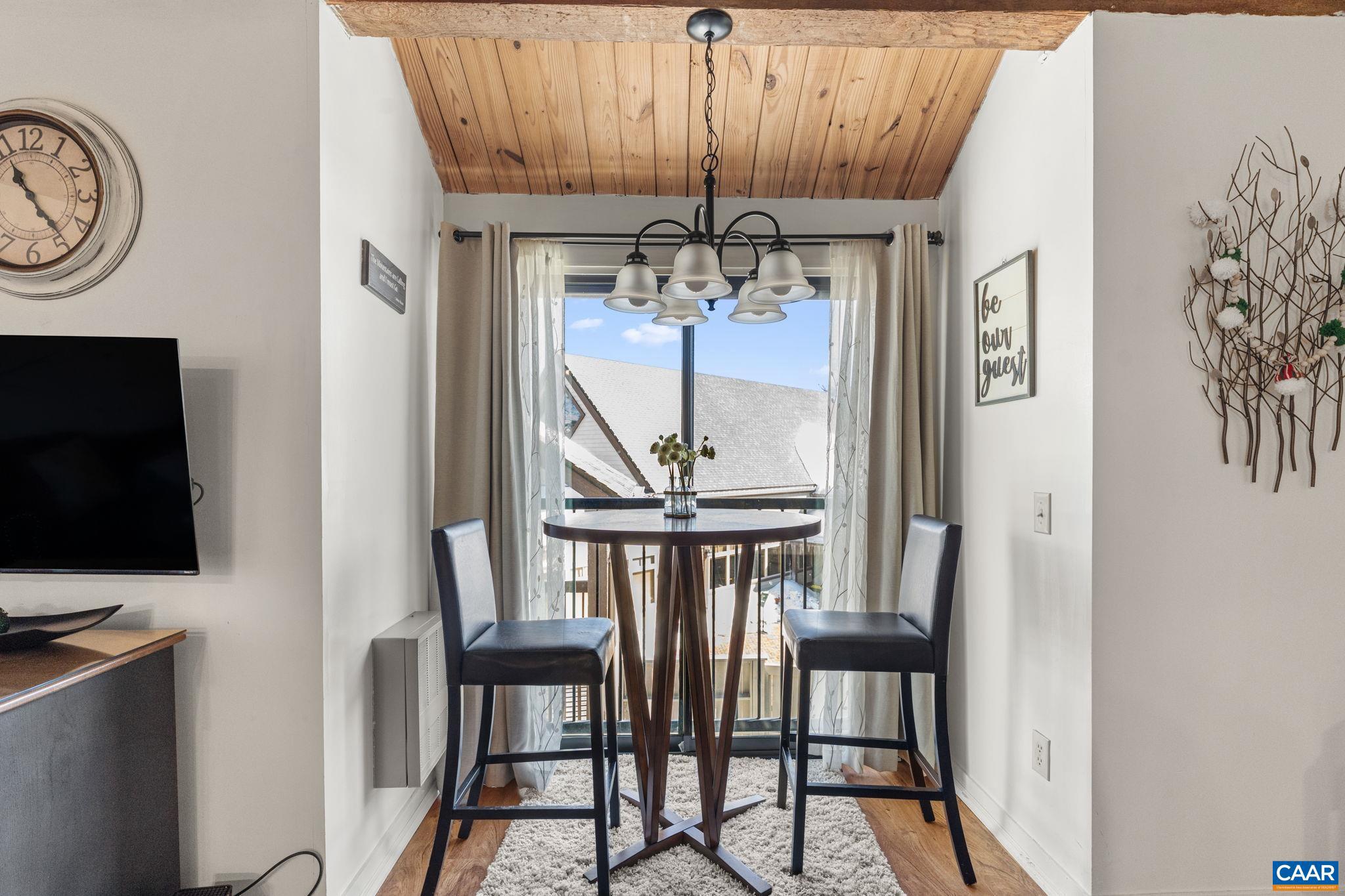 MOUNTAIN INN - Residential