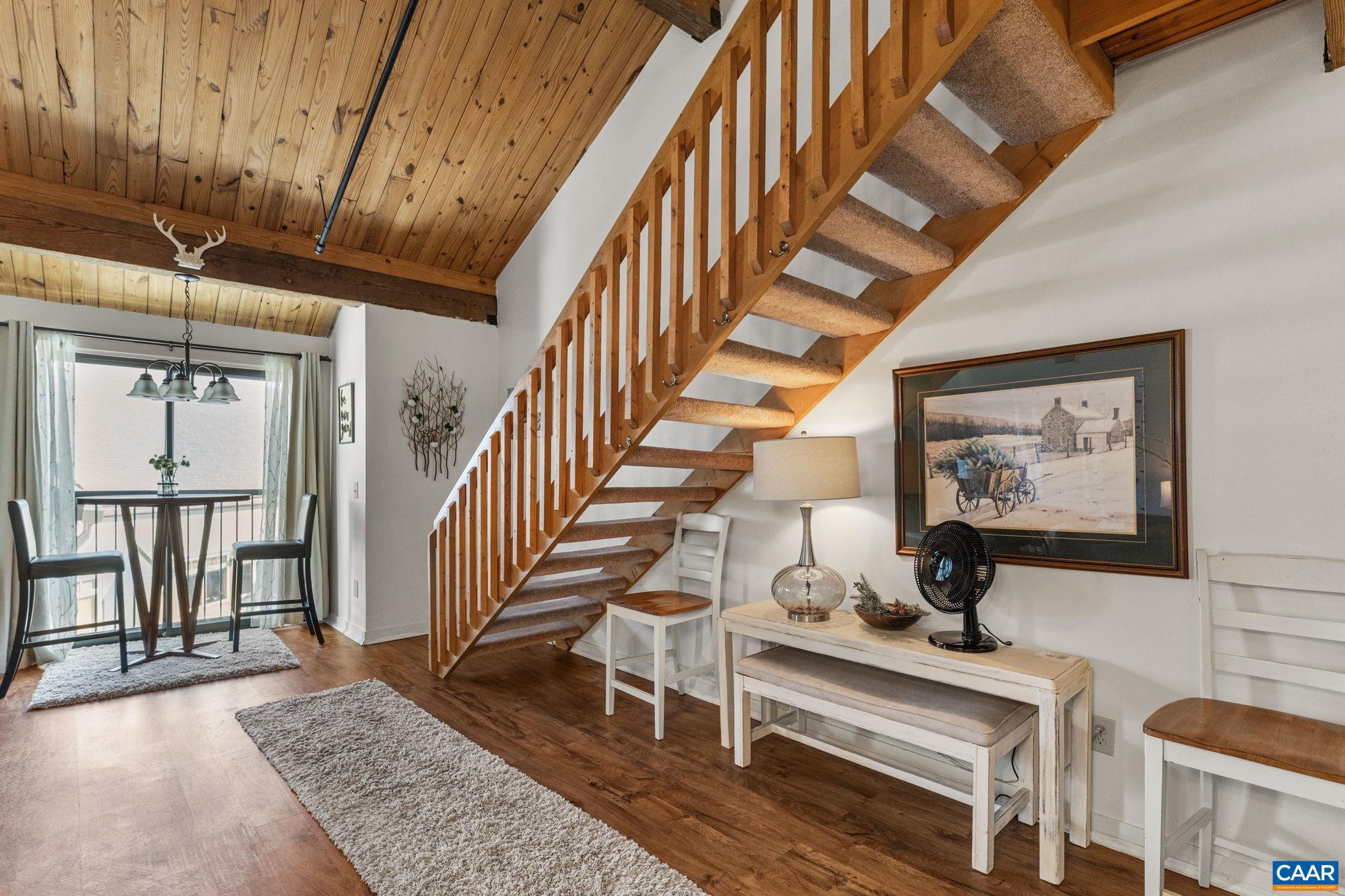 MOUNTAIN INN - Residential