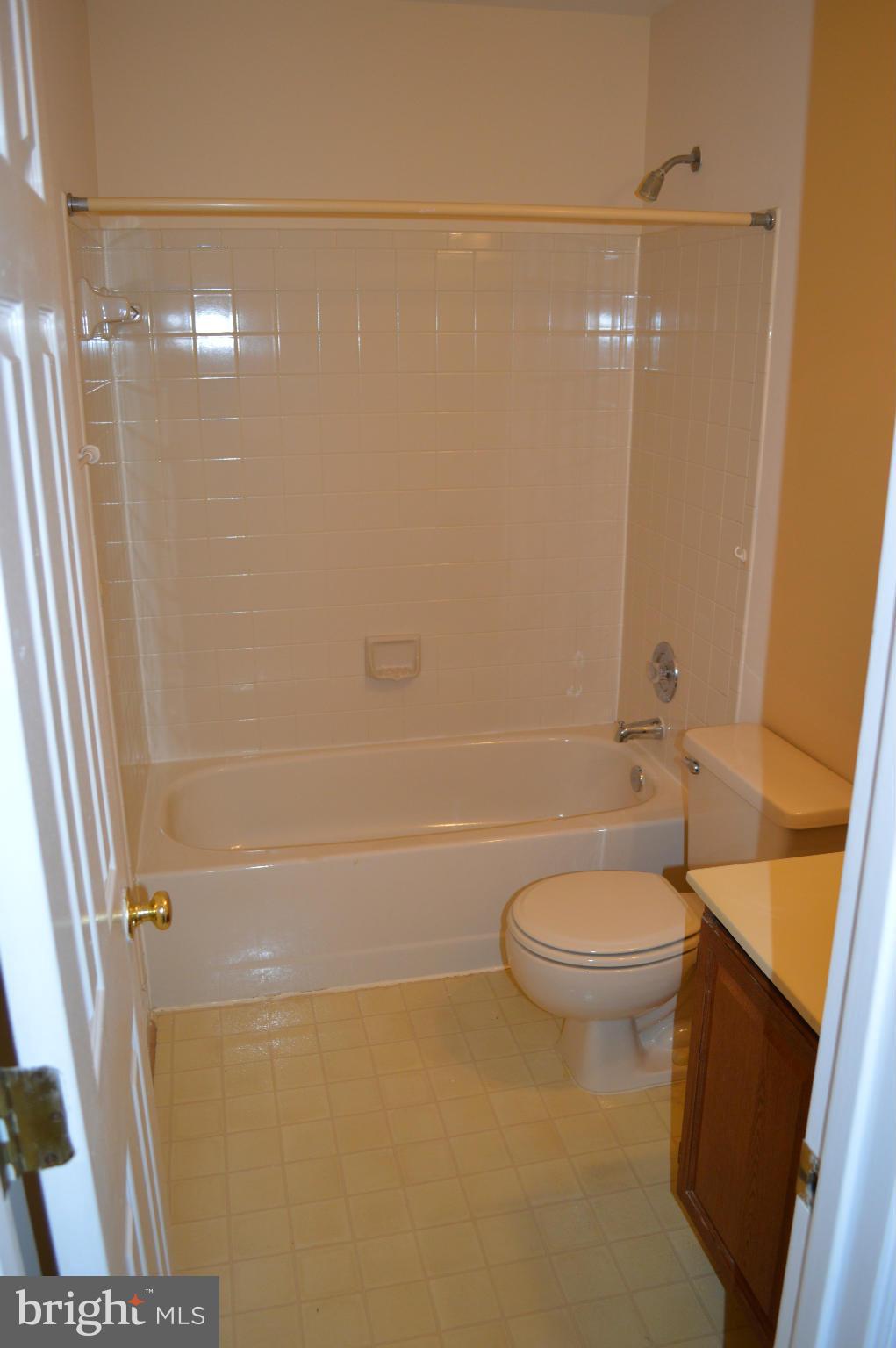 OLD BRIDGE ESTATES - Residential Lease