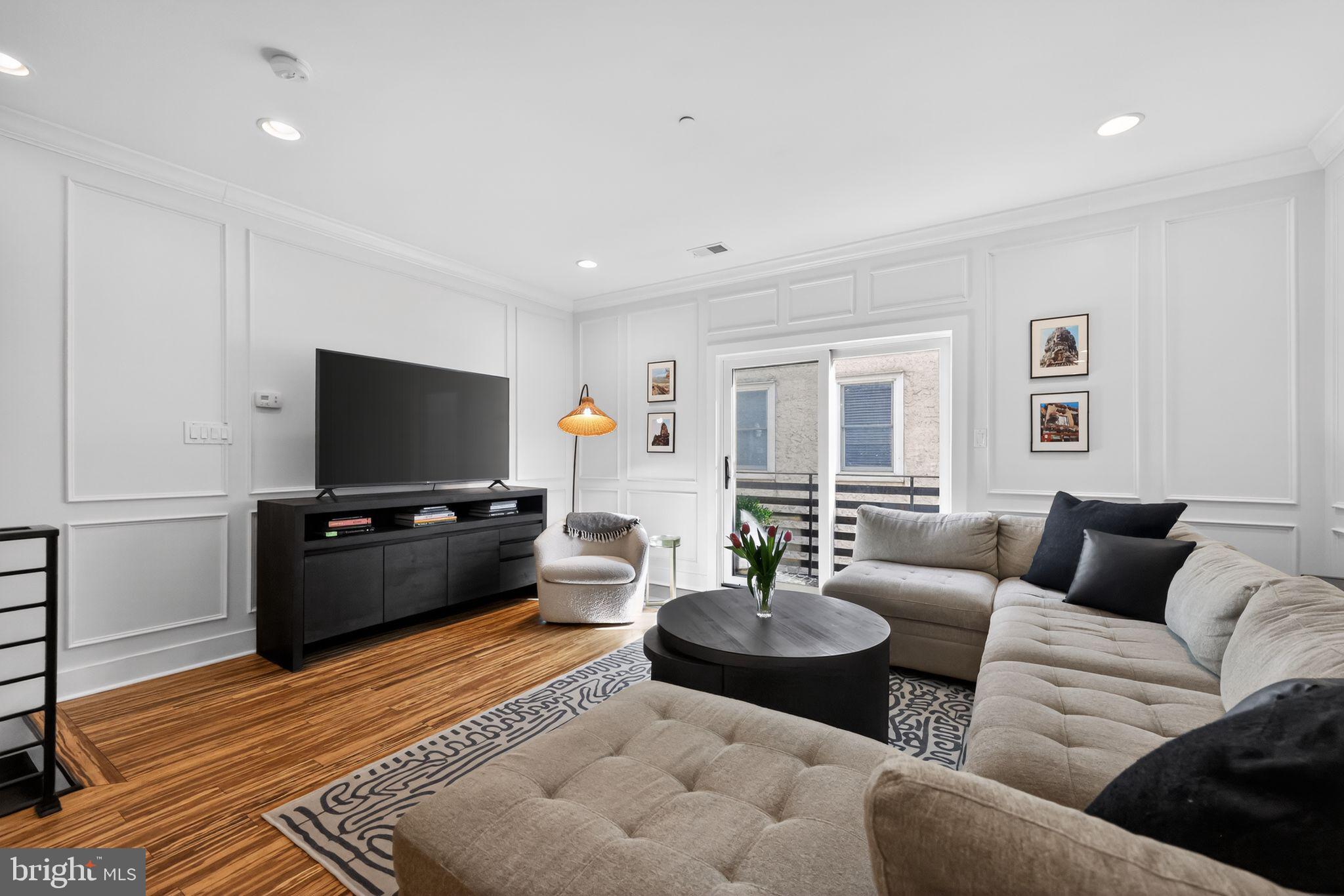 BELLA VISTA - Residential