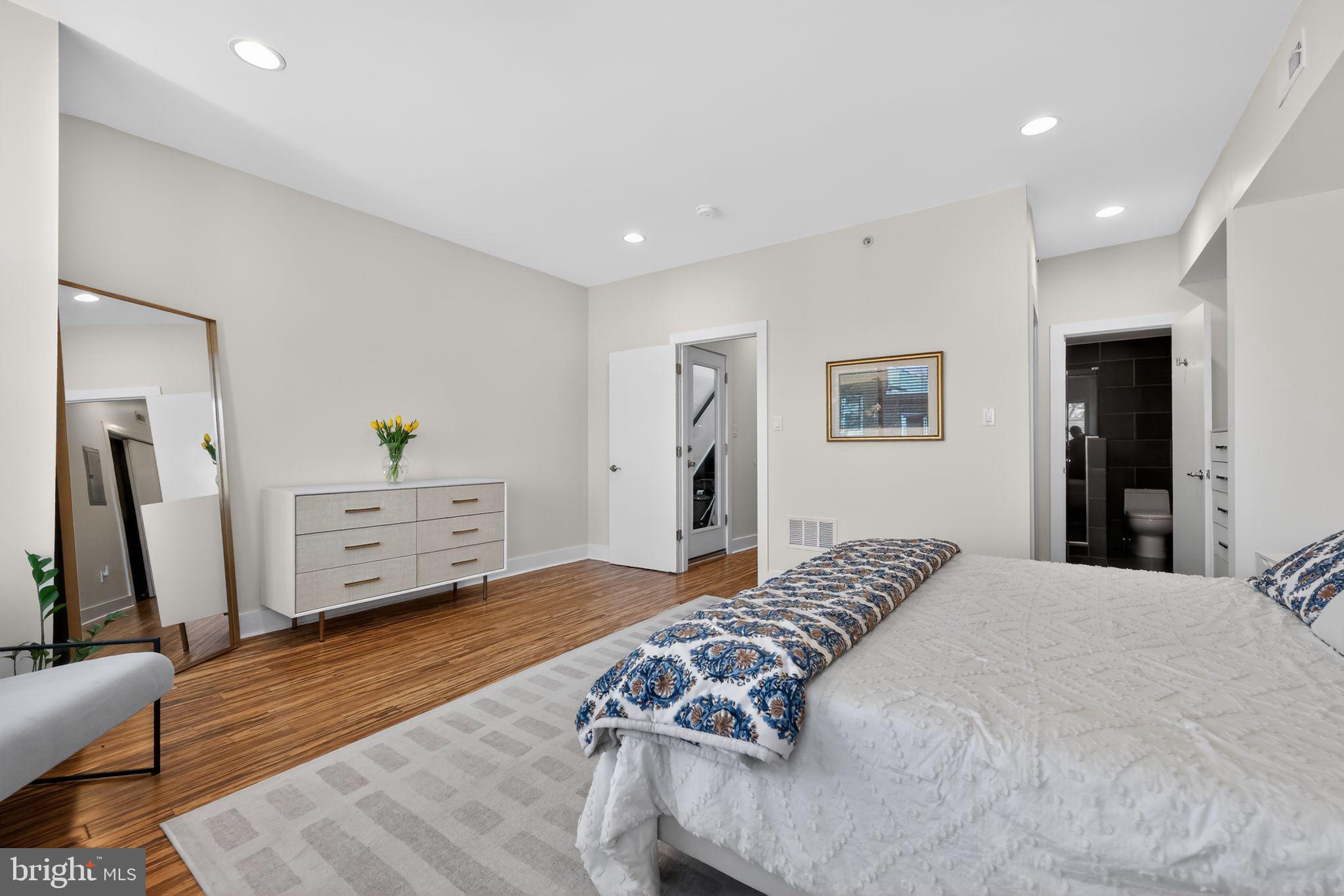 BELLA VISTA - Residential