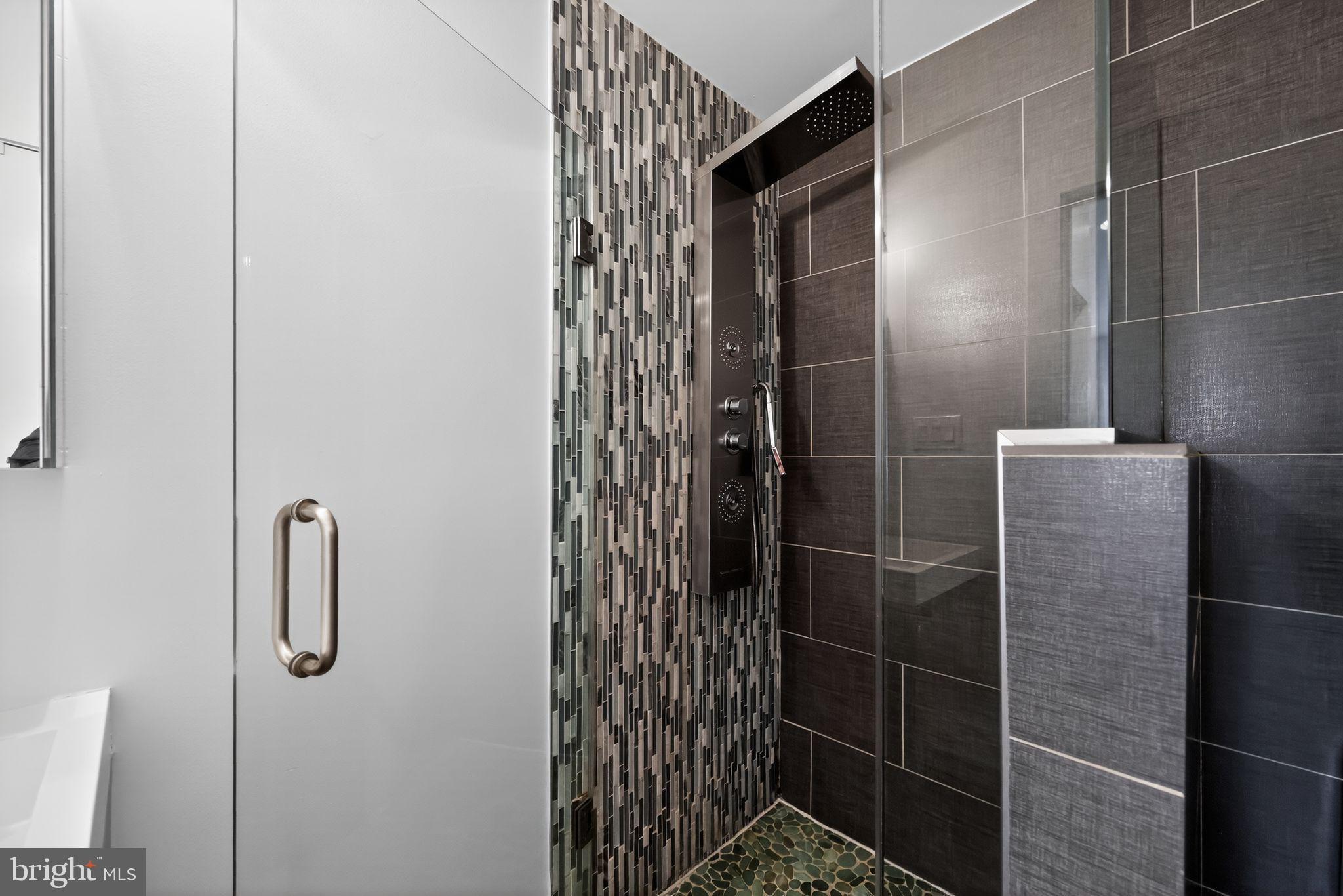 BELLA VISTA - Residential