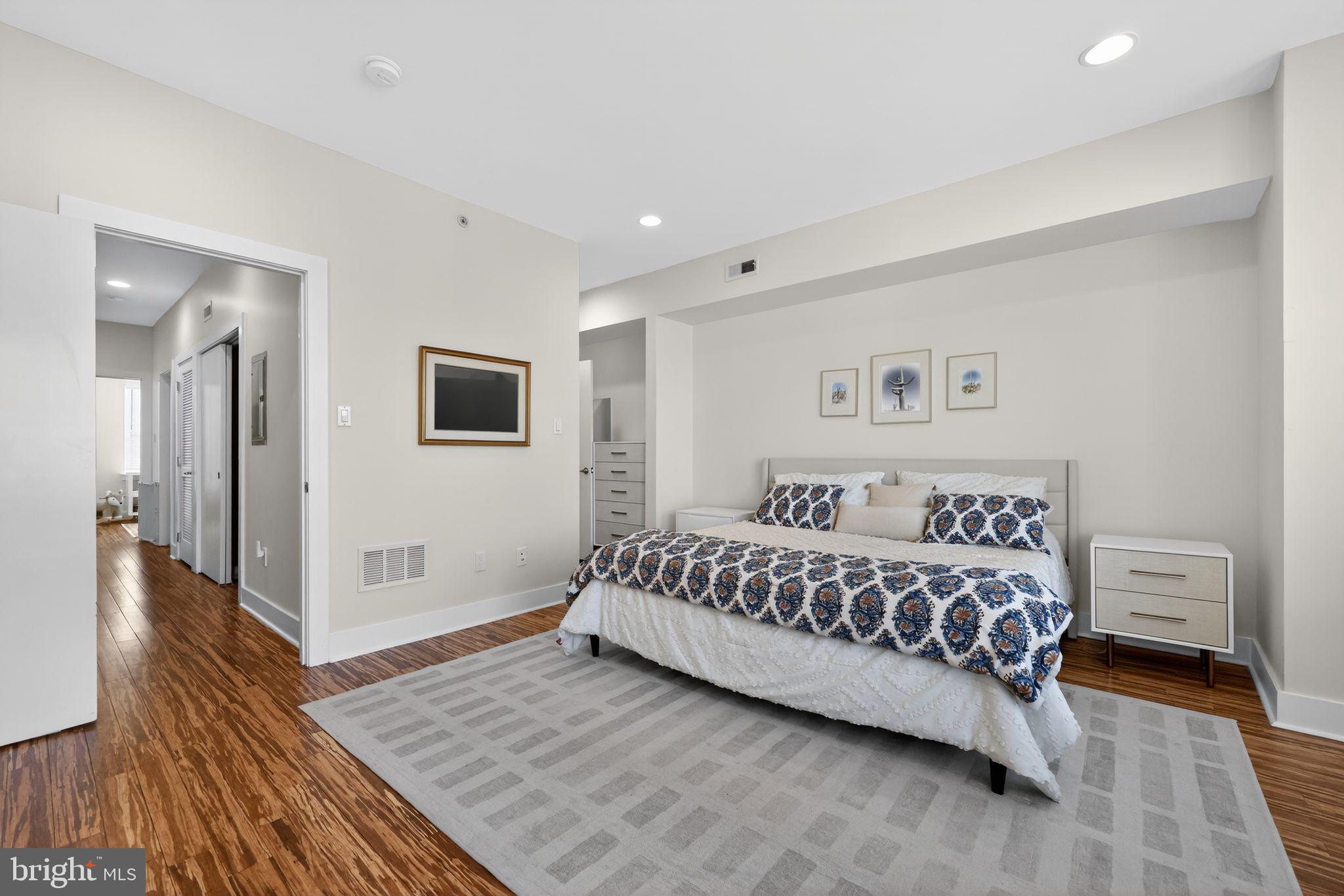 BELLA VISTA - Residential