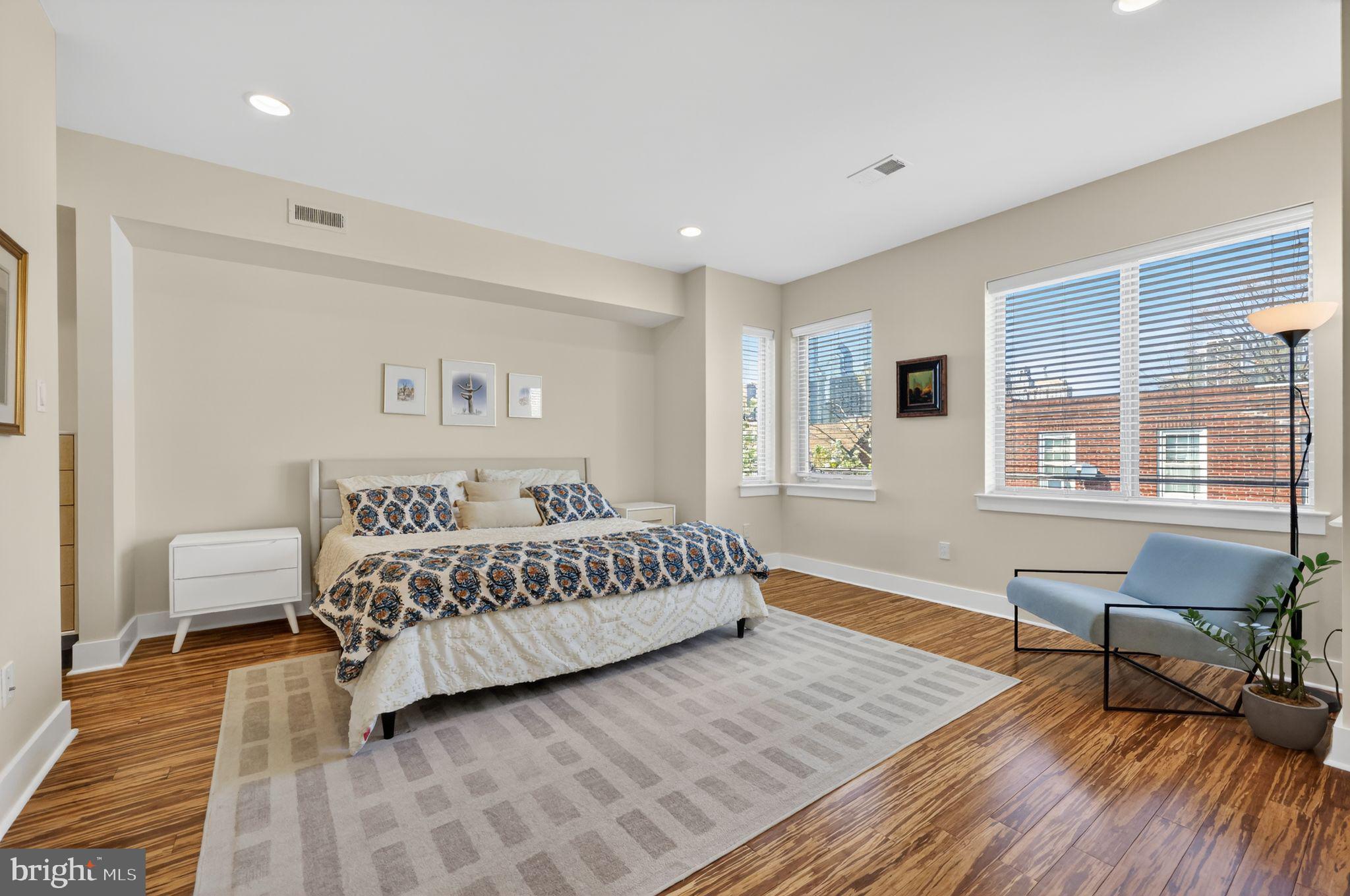 BELLA VISTA - Residential