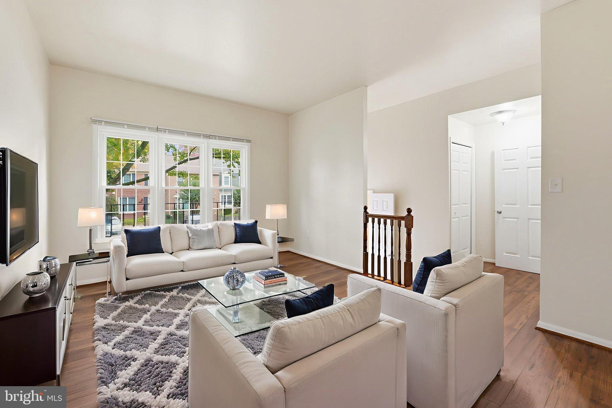 KINGS PARK WEST - Residential Lease