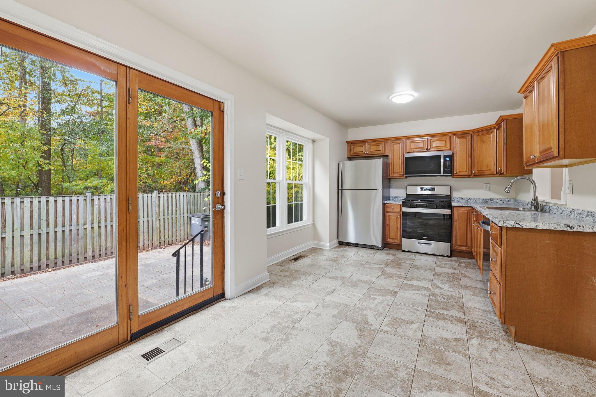 KINGS PARK WEST - Residential Lease