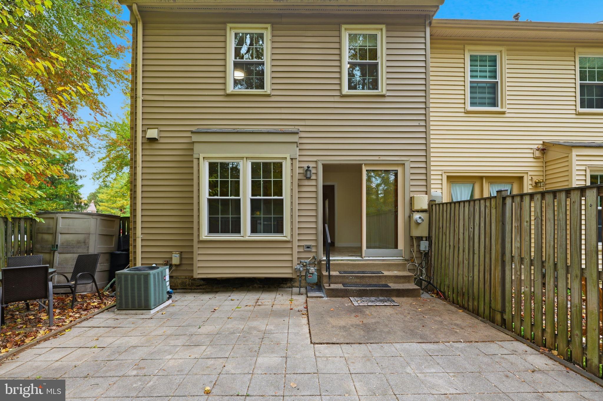 KINGS PARK WEST - Residential Lease