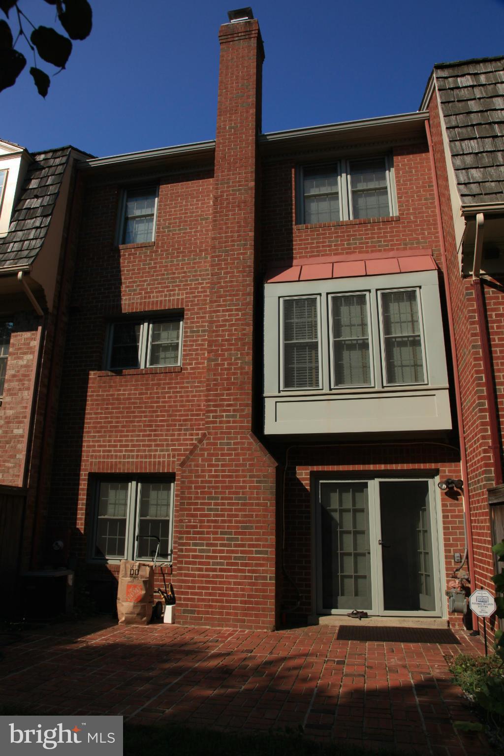 SEMINARY PARK - Residential Lease