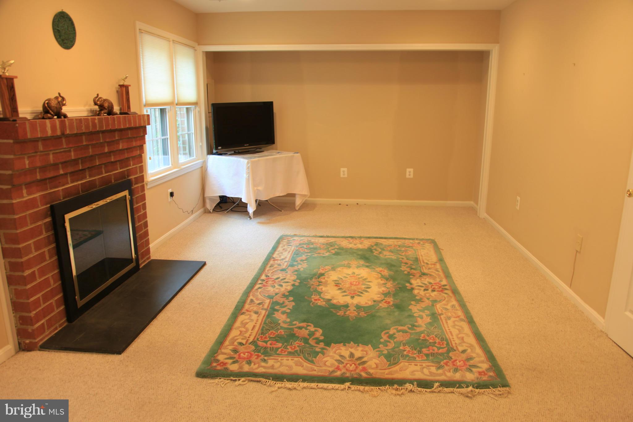 SEMINARY PARK - Residential Lease