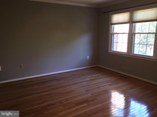 SEMINARY PARK - Residential Lease