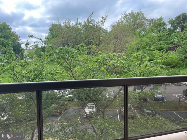 WATERGATE AT LANDMARK - Residential