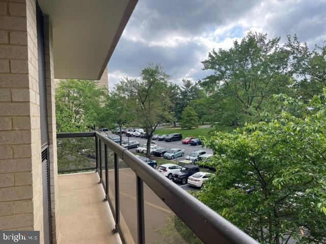 WATERGATE AT LANDMARK - Residential