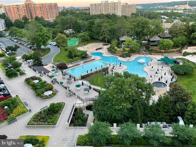 WATERGATE AT LANDMARK - Residential