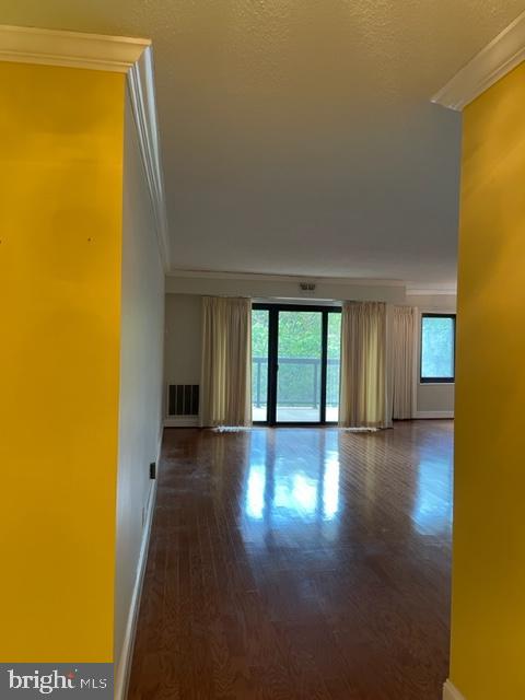 WATERGATE AT LANDMARK - Residential