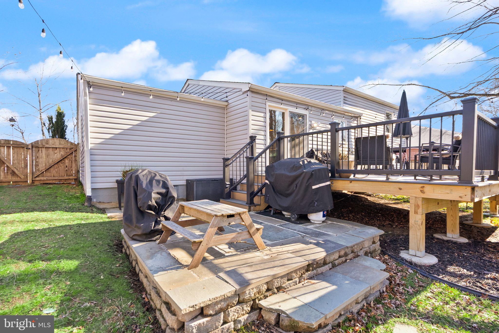 NEWINGTON FOREST - Residential