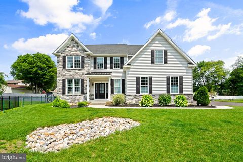 45 TANGLEWOOD DRIVE LANGHORNE PA 19047