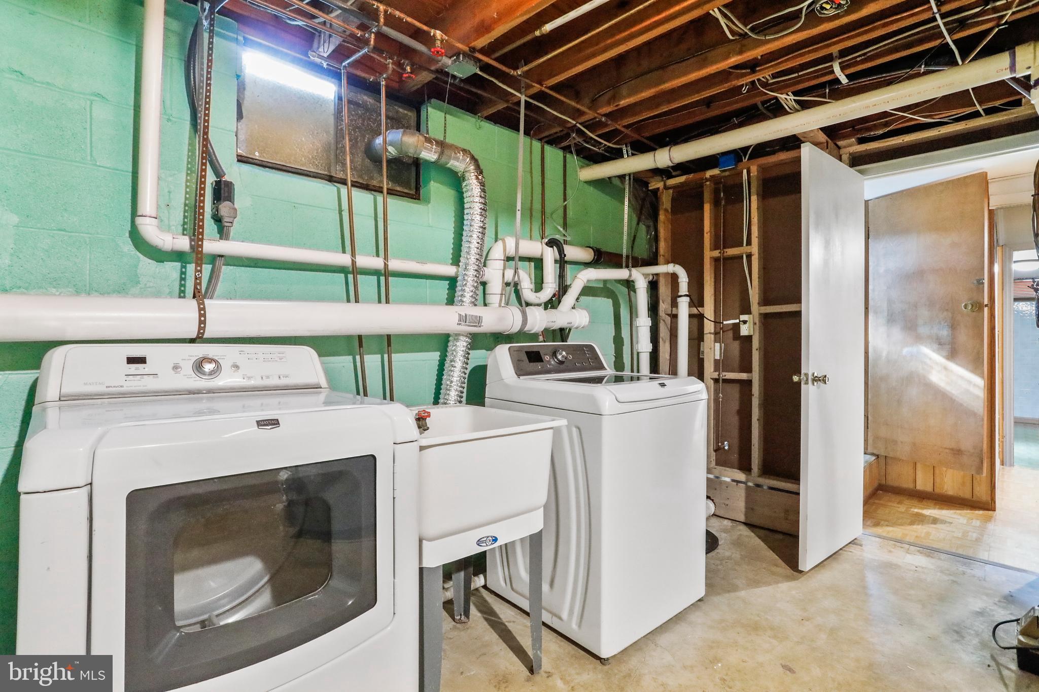 GREENBERRY HILLS - Residential