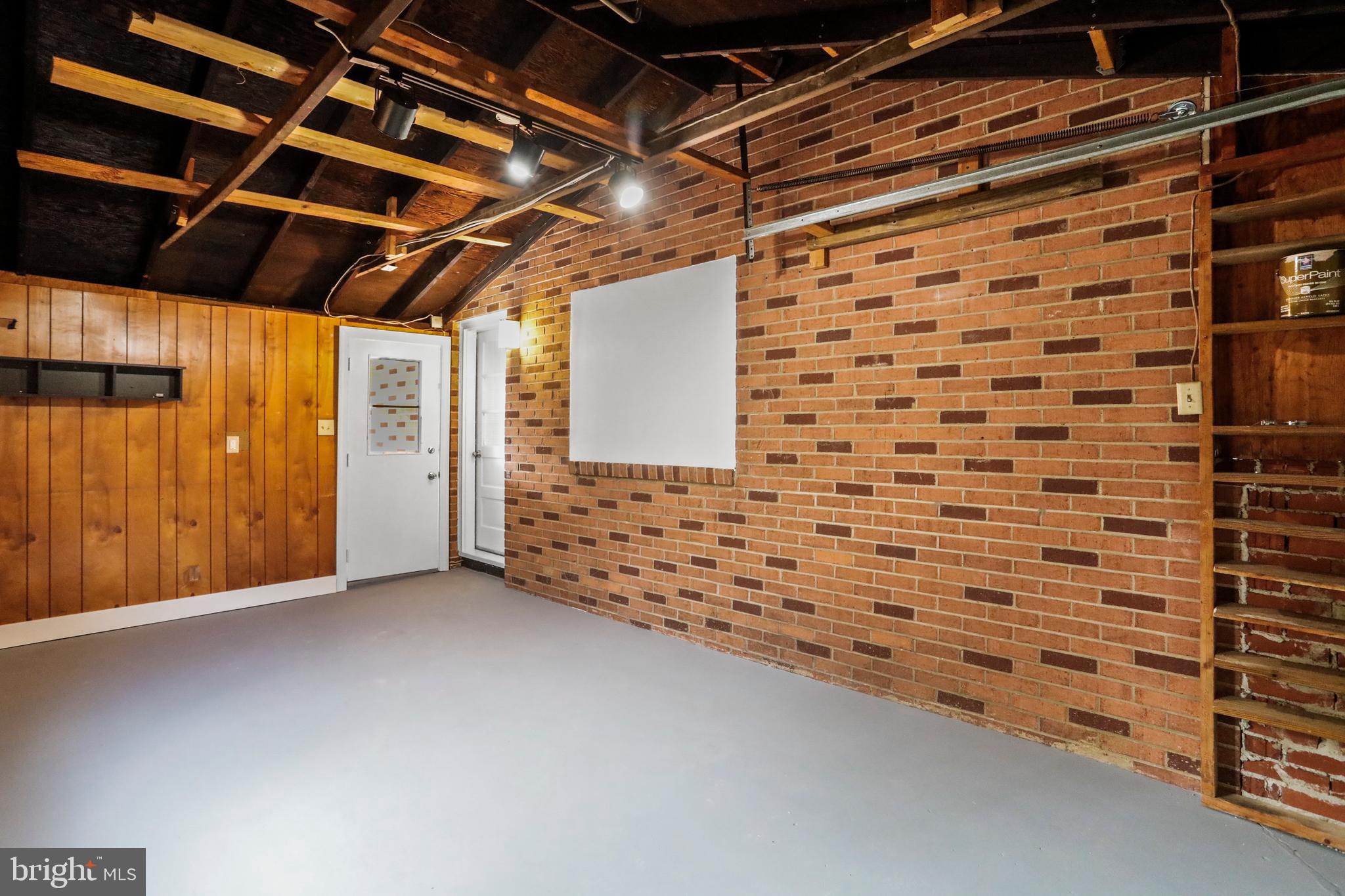 GREENBERRY HILLS - Residential