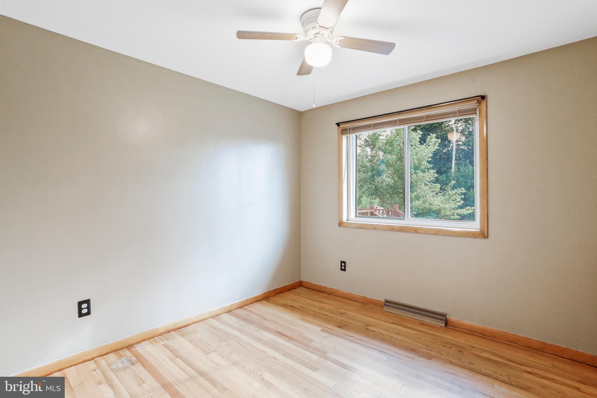 GREENBERRY HILLS - Residential