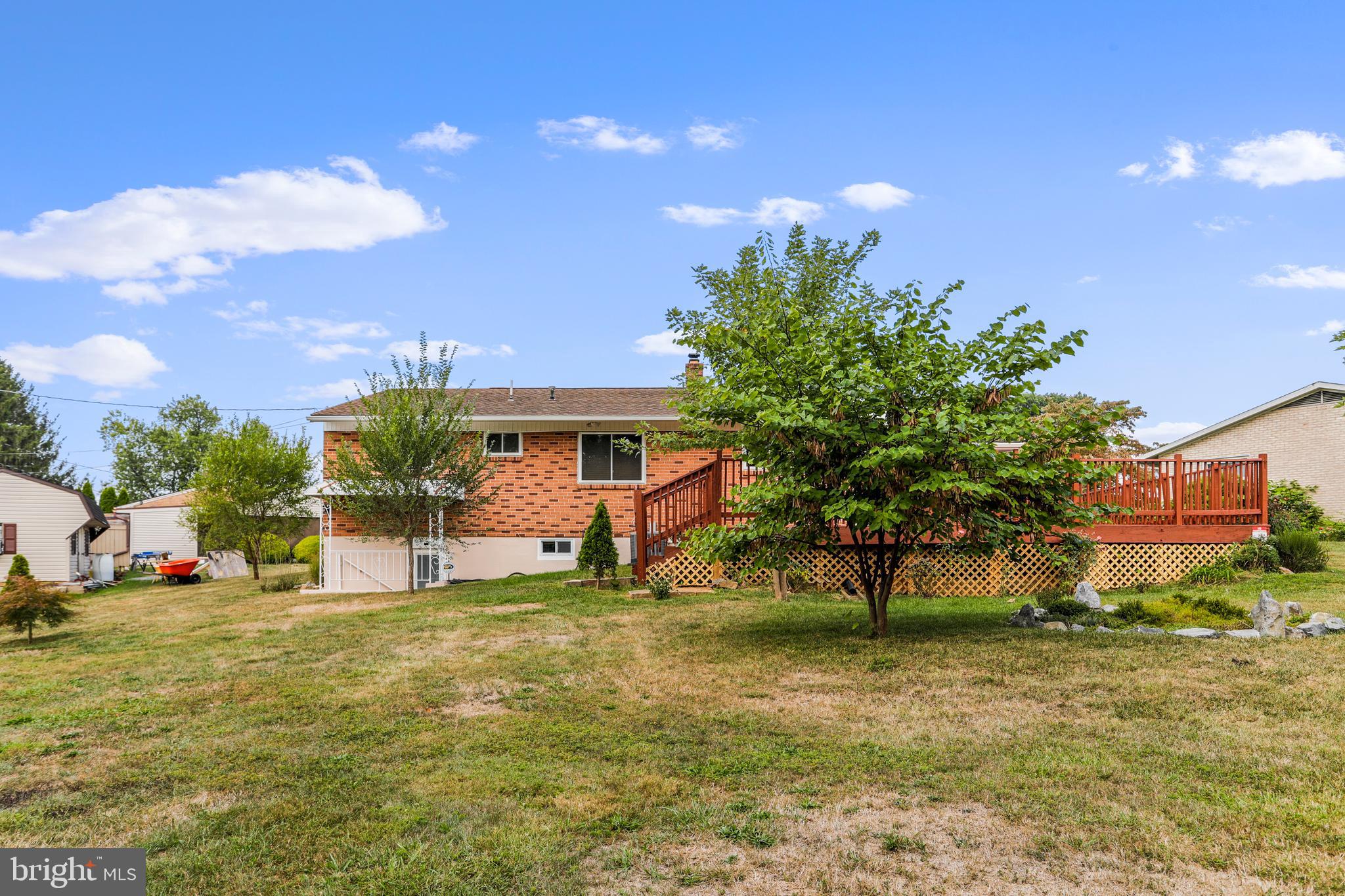 GREENBERRY HILLS - Residential