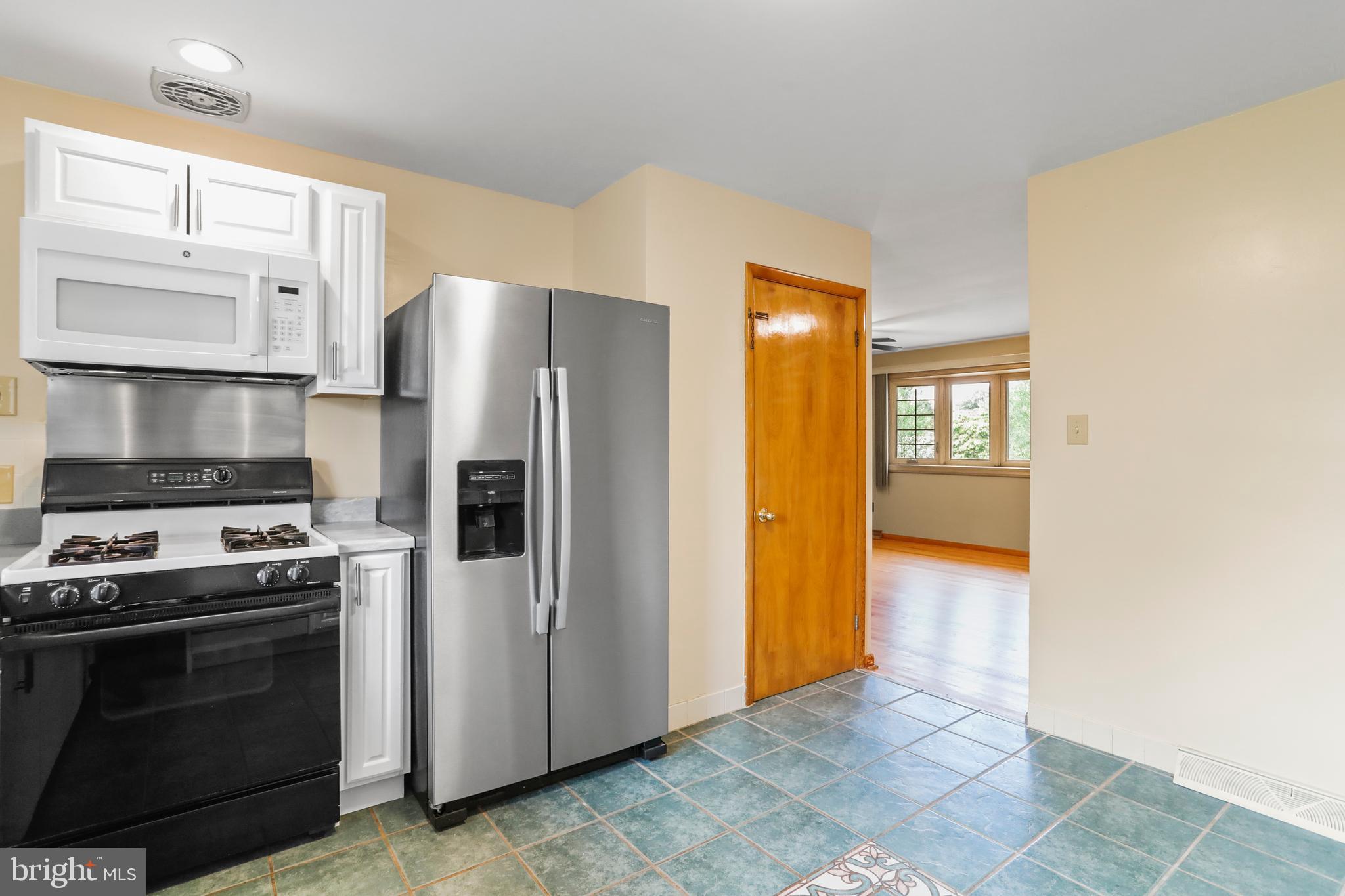 GREENBERRY HILLS - Residential