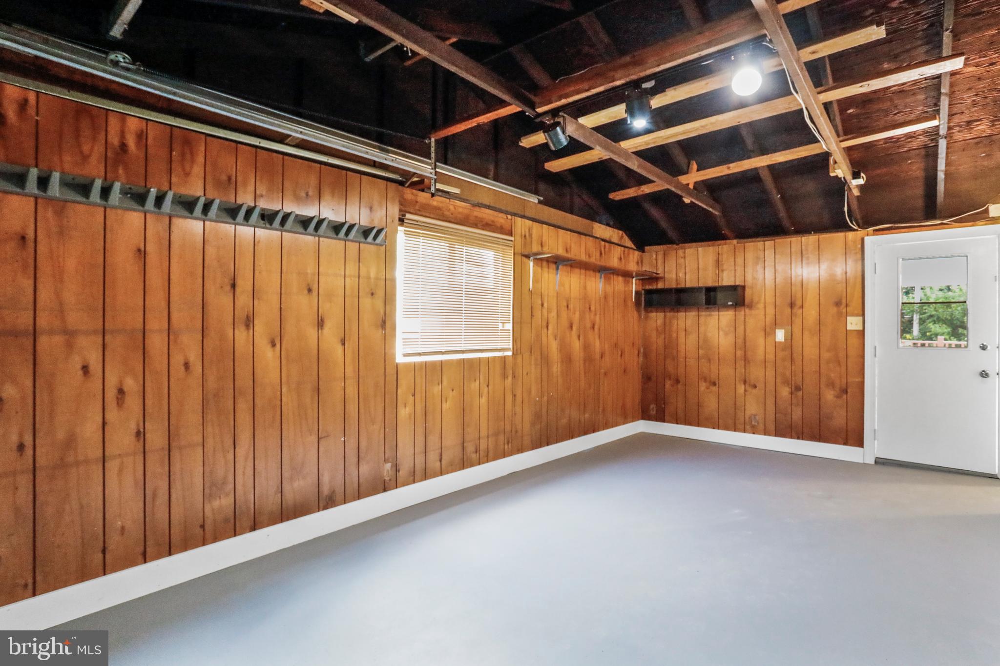 GREENBERRY HILLS - Residential