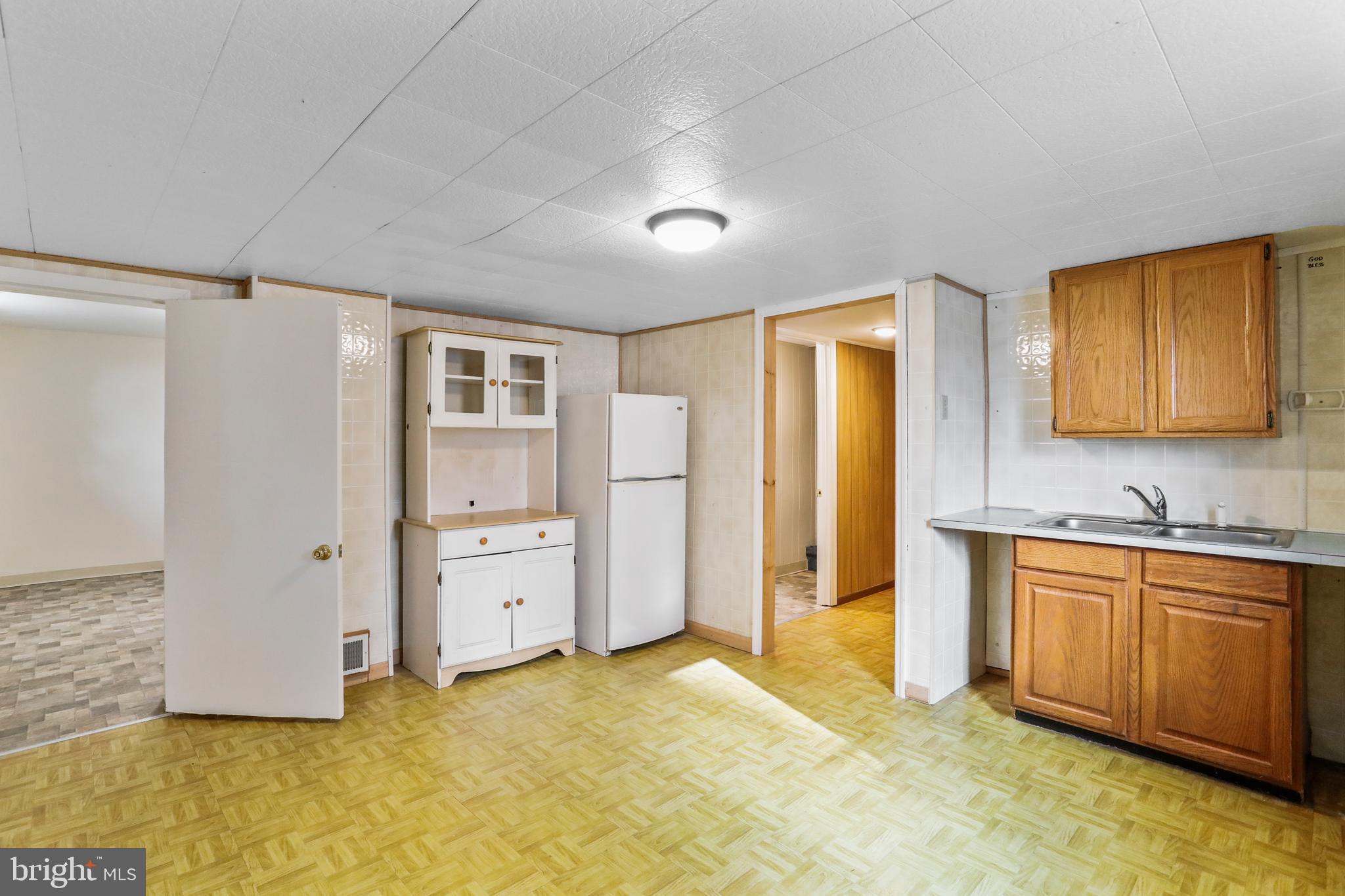 GREENBERRY HILLS - Residential