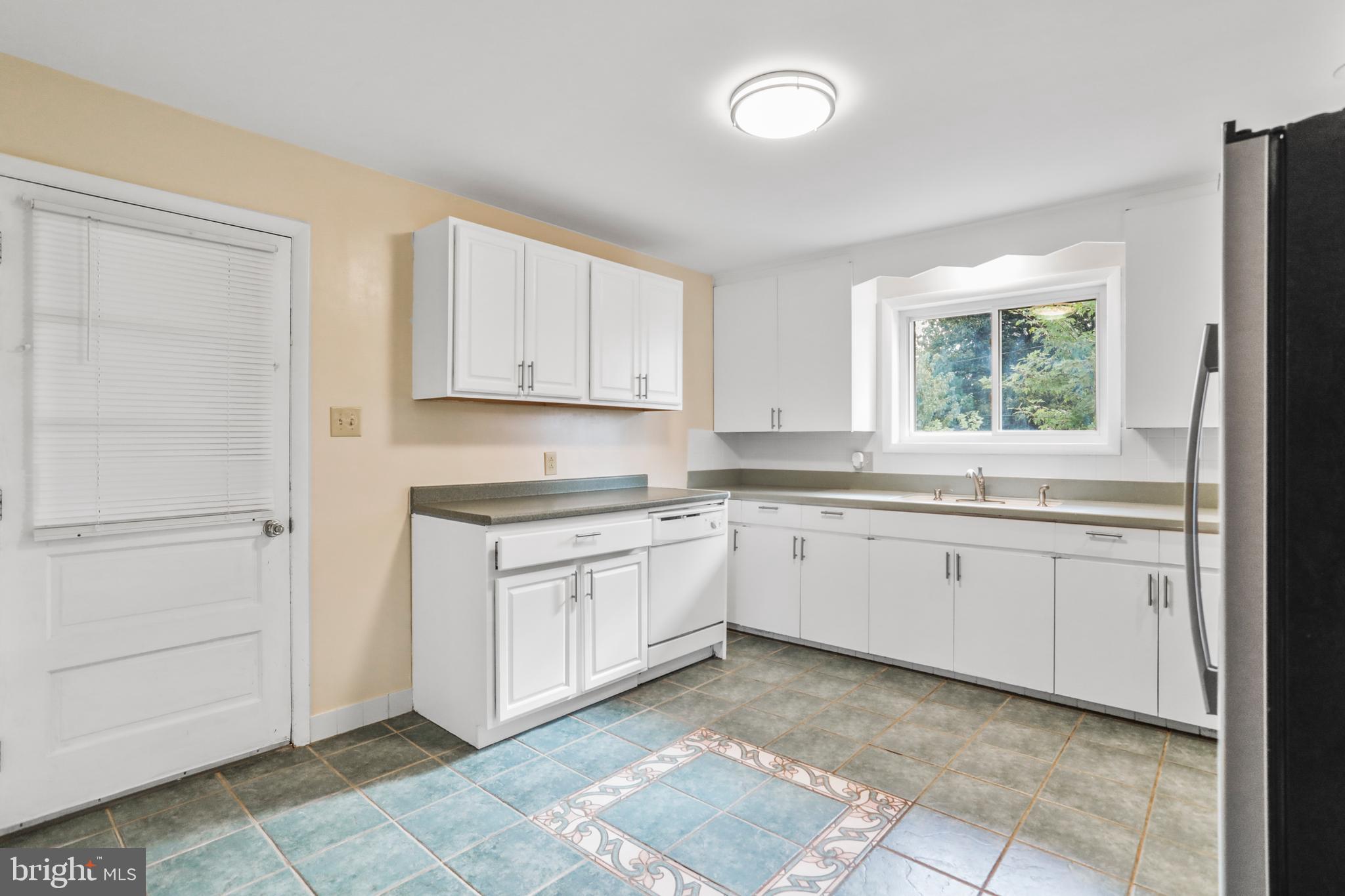 GREENBERRY HILLS - Residential