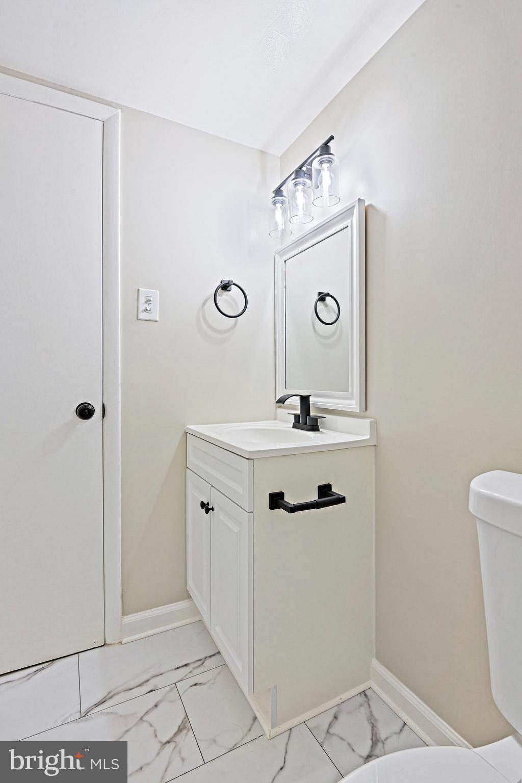 VANTAGE HILL - Residential