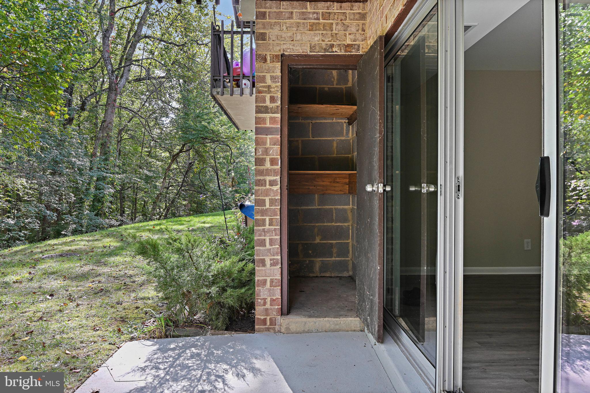 VANTAGE HILL - Residential