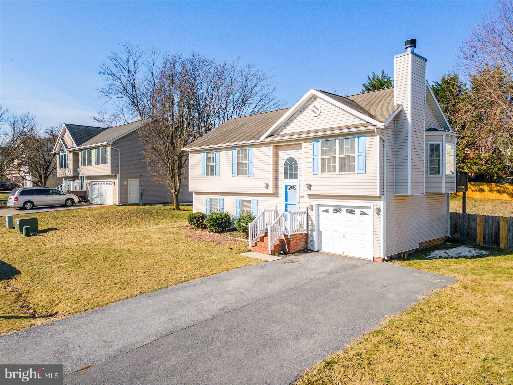 LAUREL RIDGE - Residential