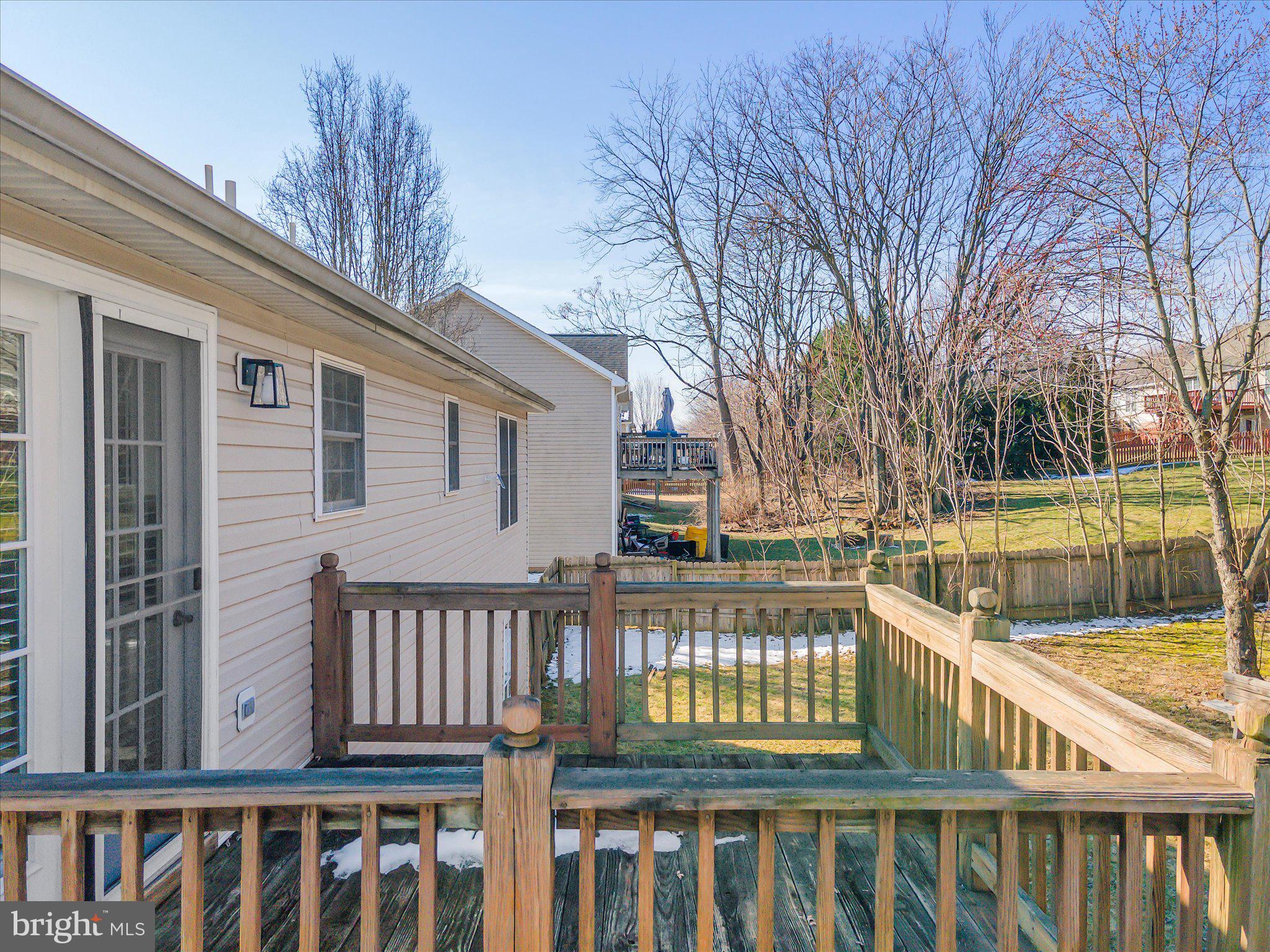 LAUREL RIDGE - Residential