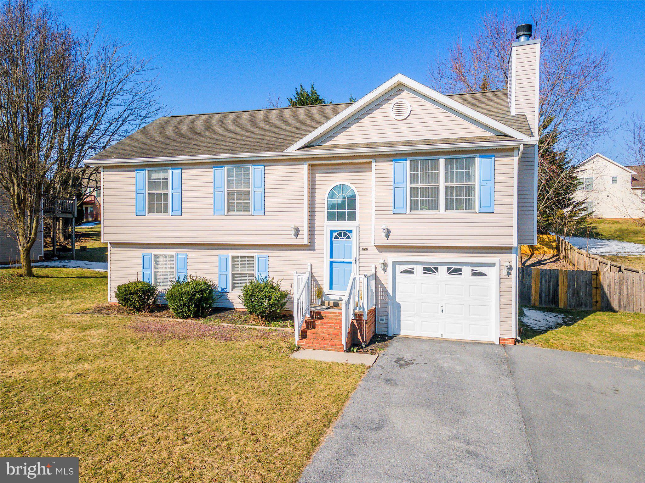 LAUREL RIDGE - Residential