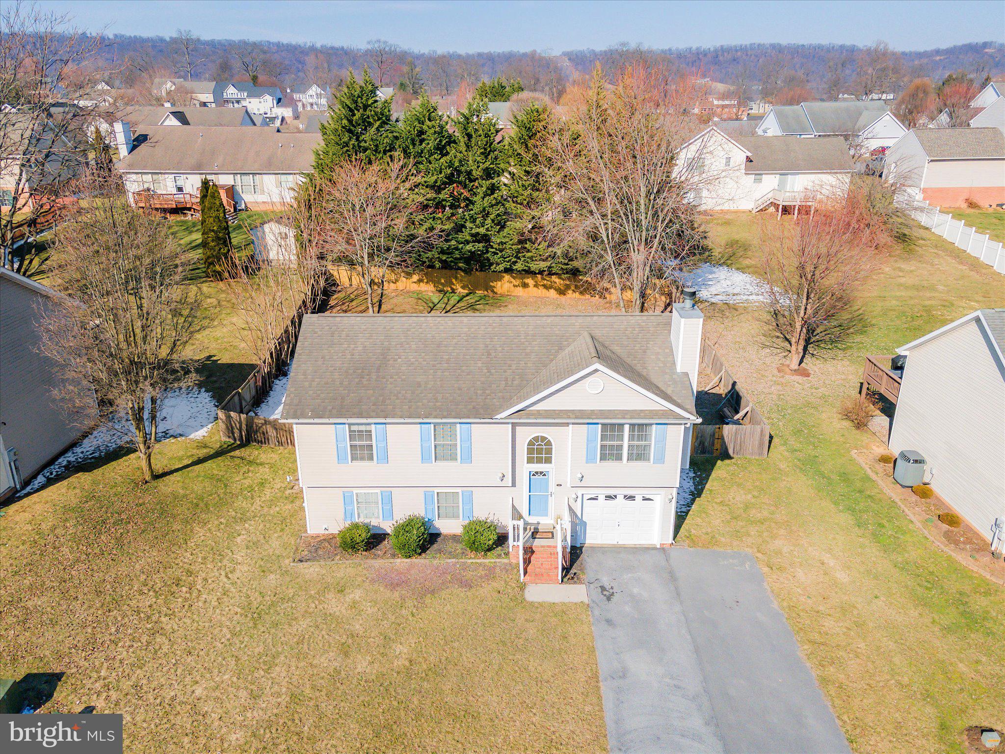 LAUREL RIDGE - Residential