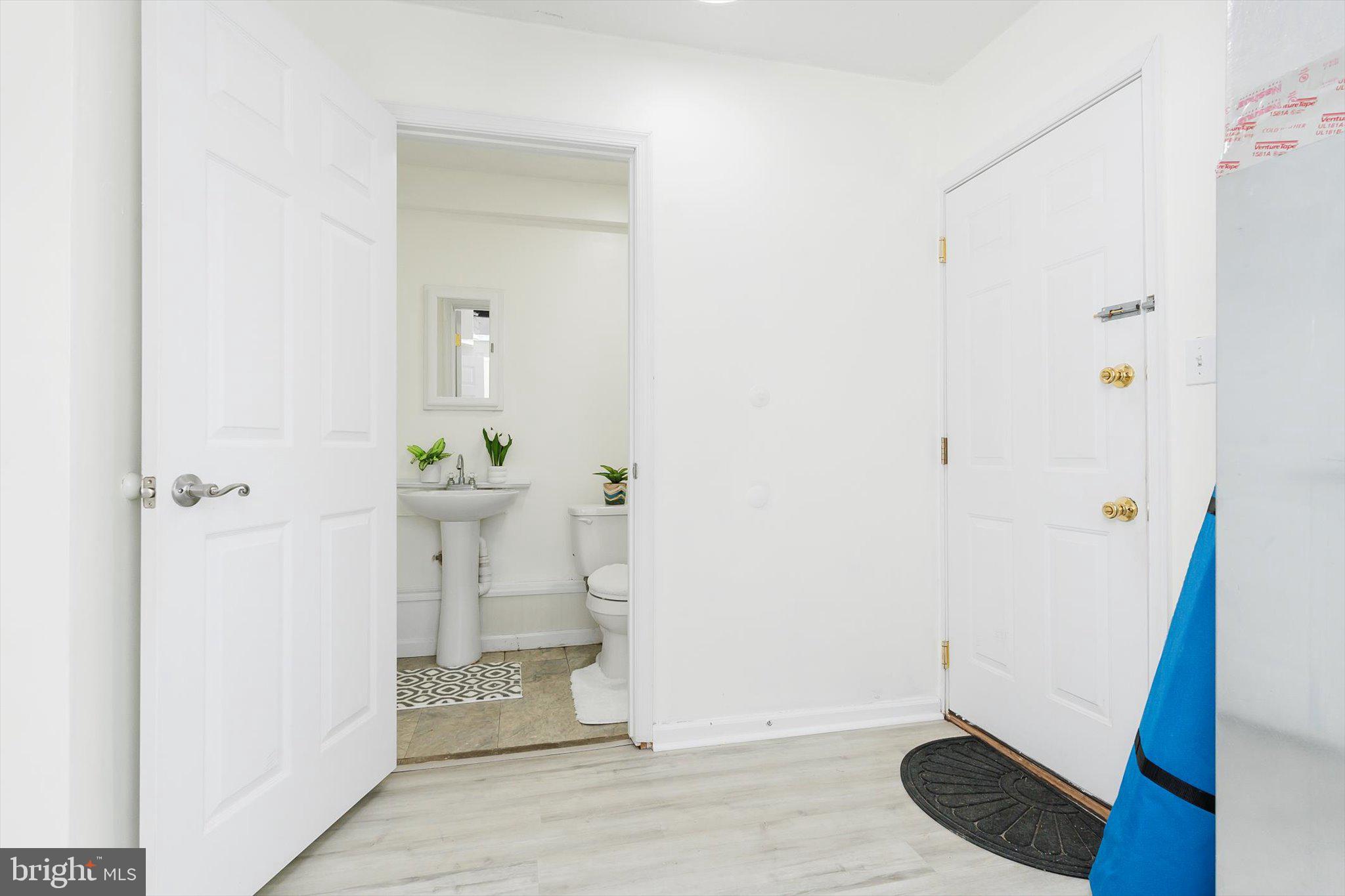 LAUREL RIDGE - Residential