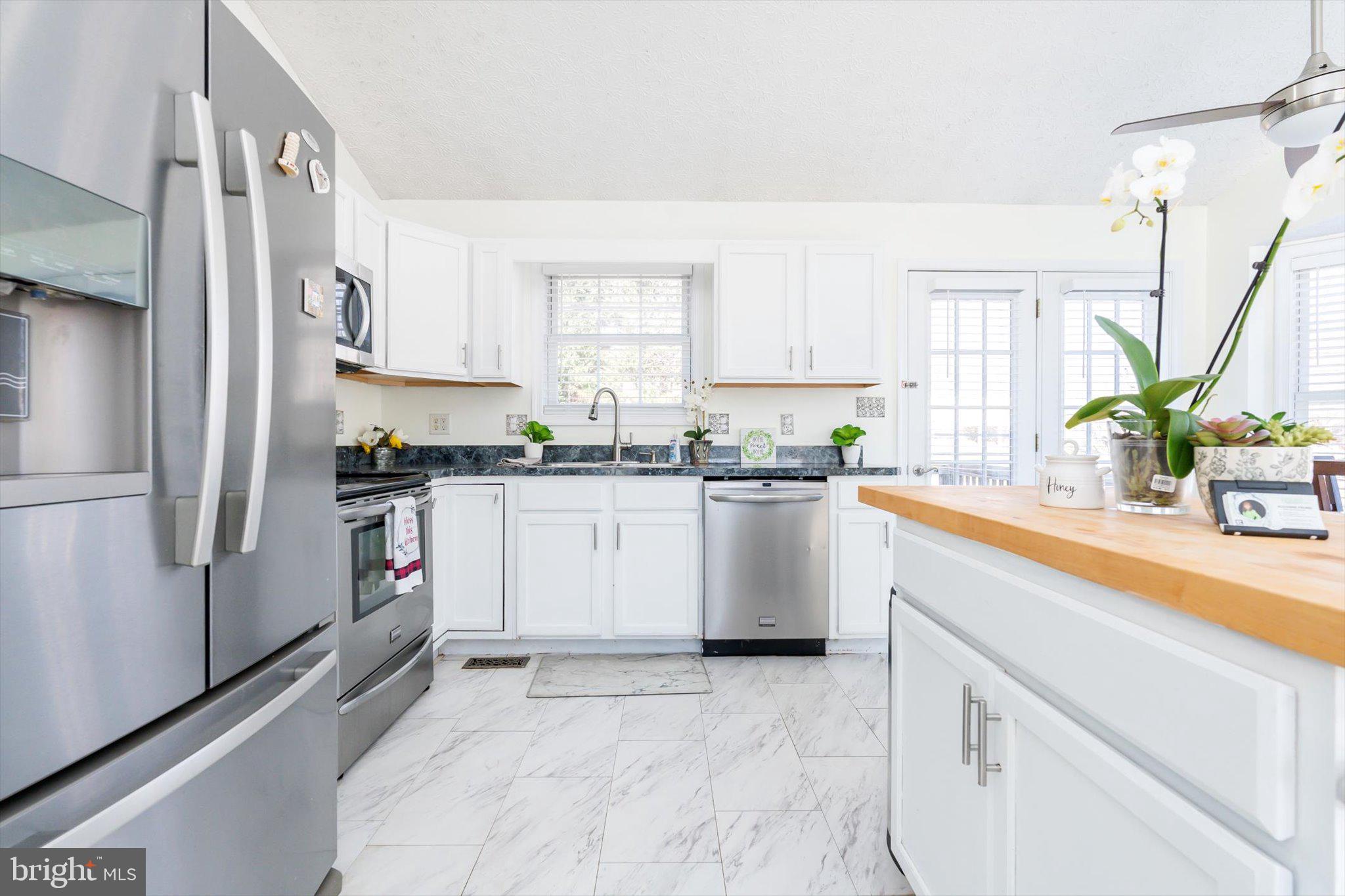 LAUREL RIDGE - Residential