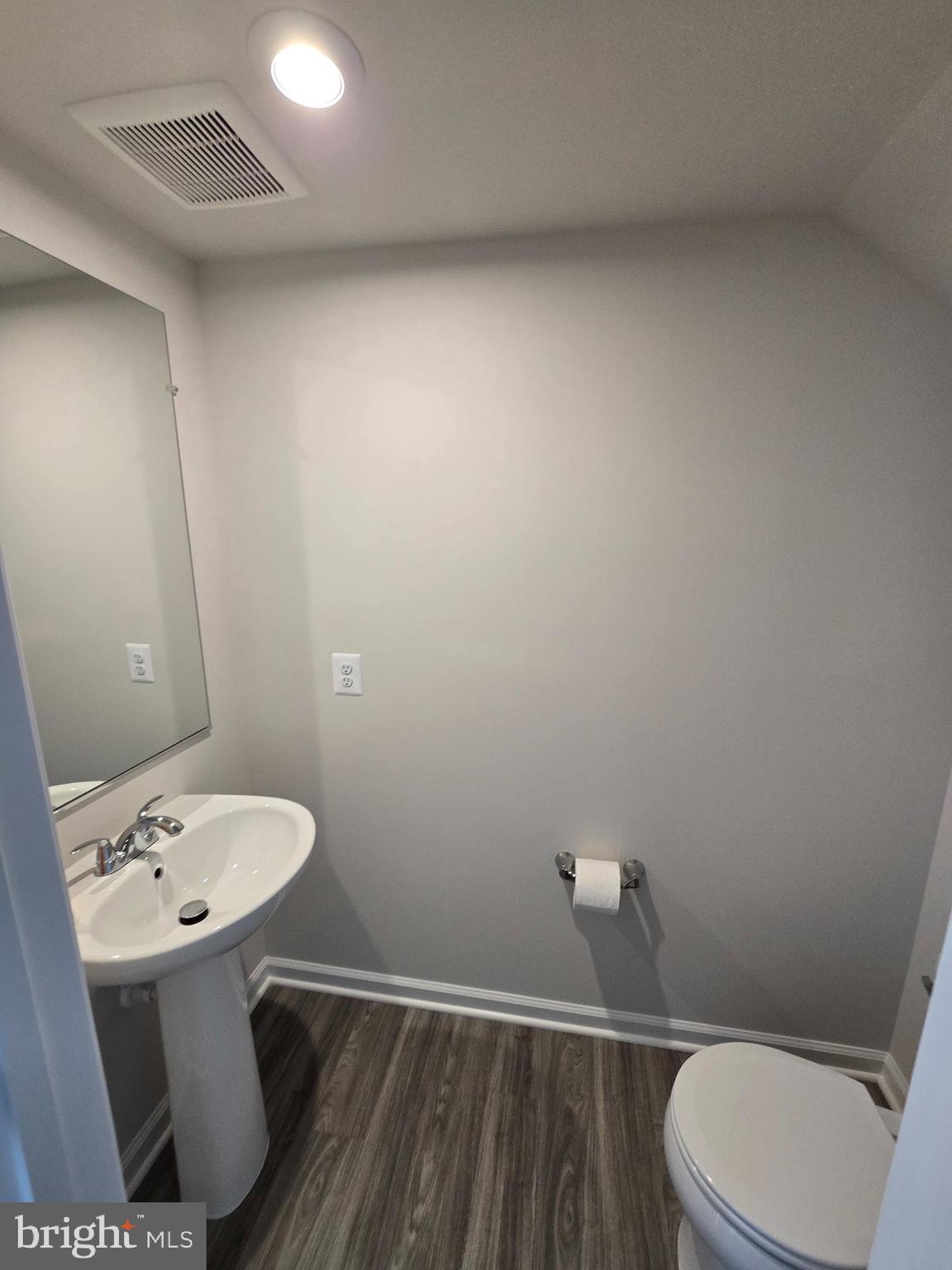 STONE SPRING - Residential Lease