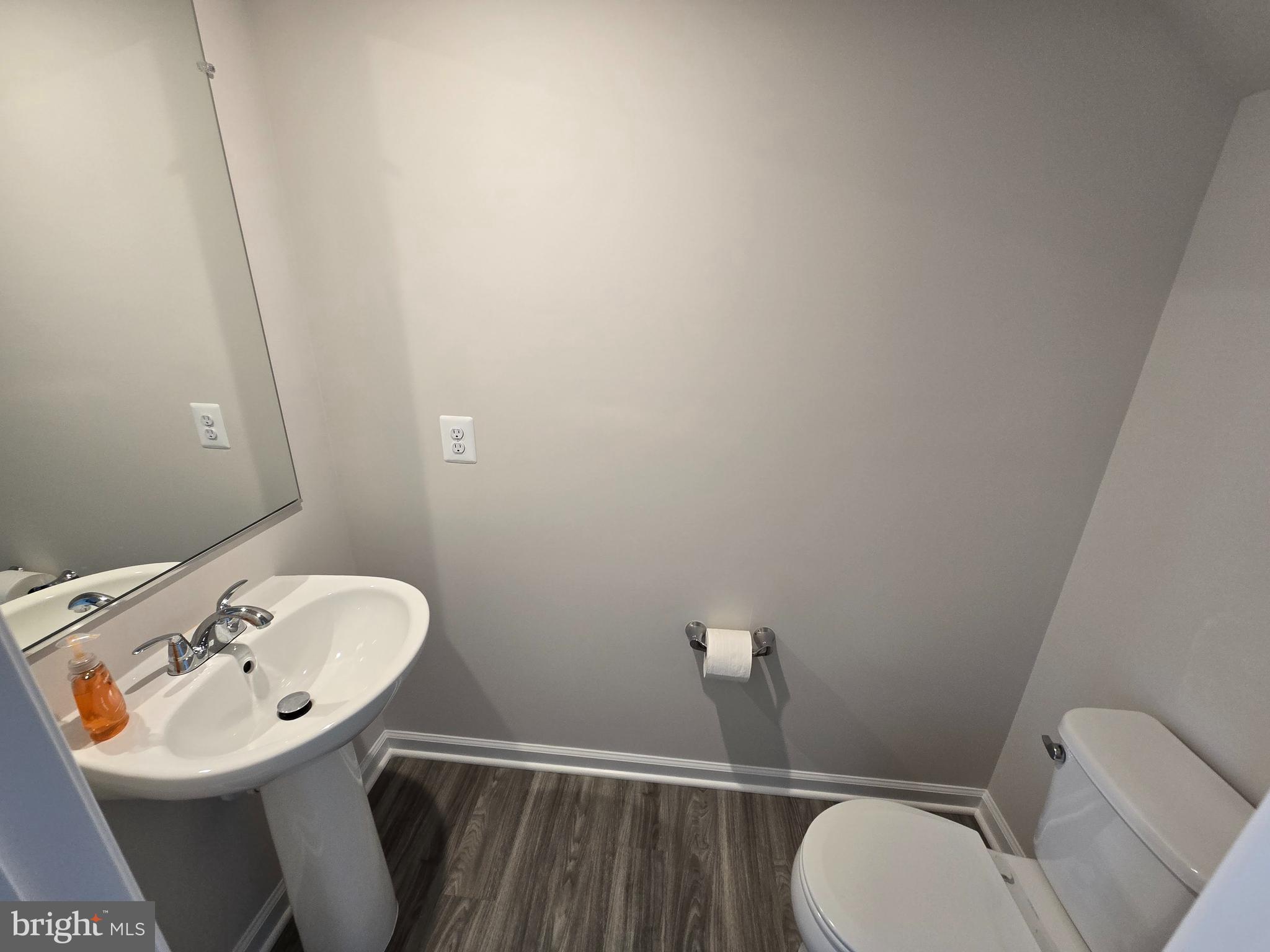 STONE SPRING - Residential Lease