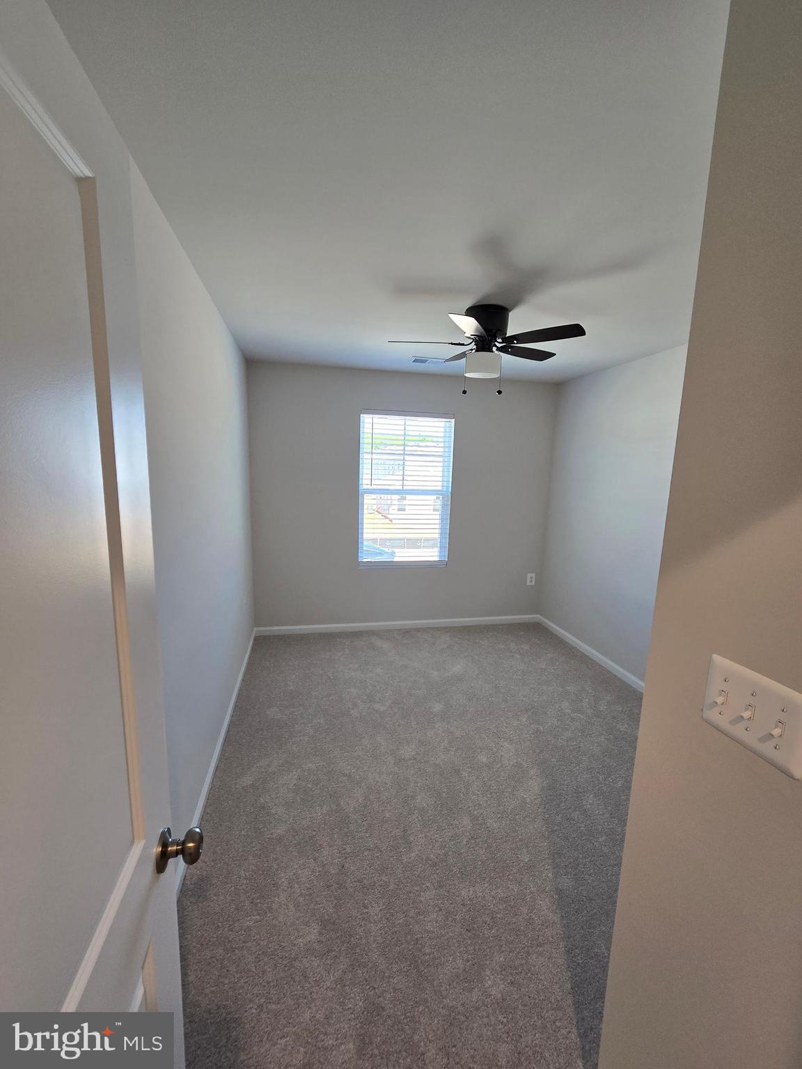 STONE SPRING - Residential Lease