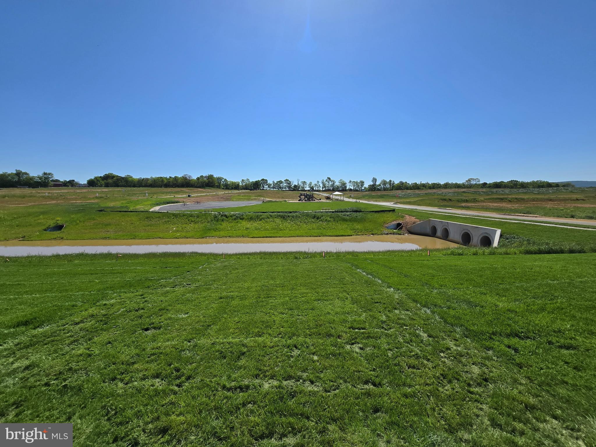 STONE SPRING - Residential Lease